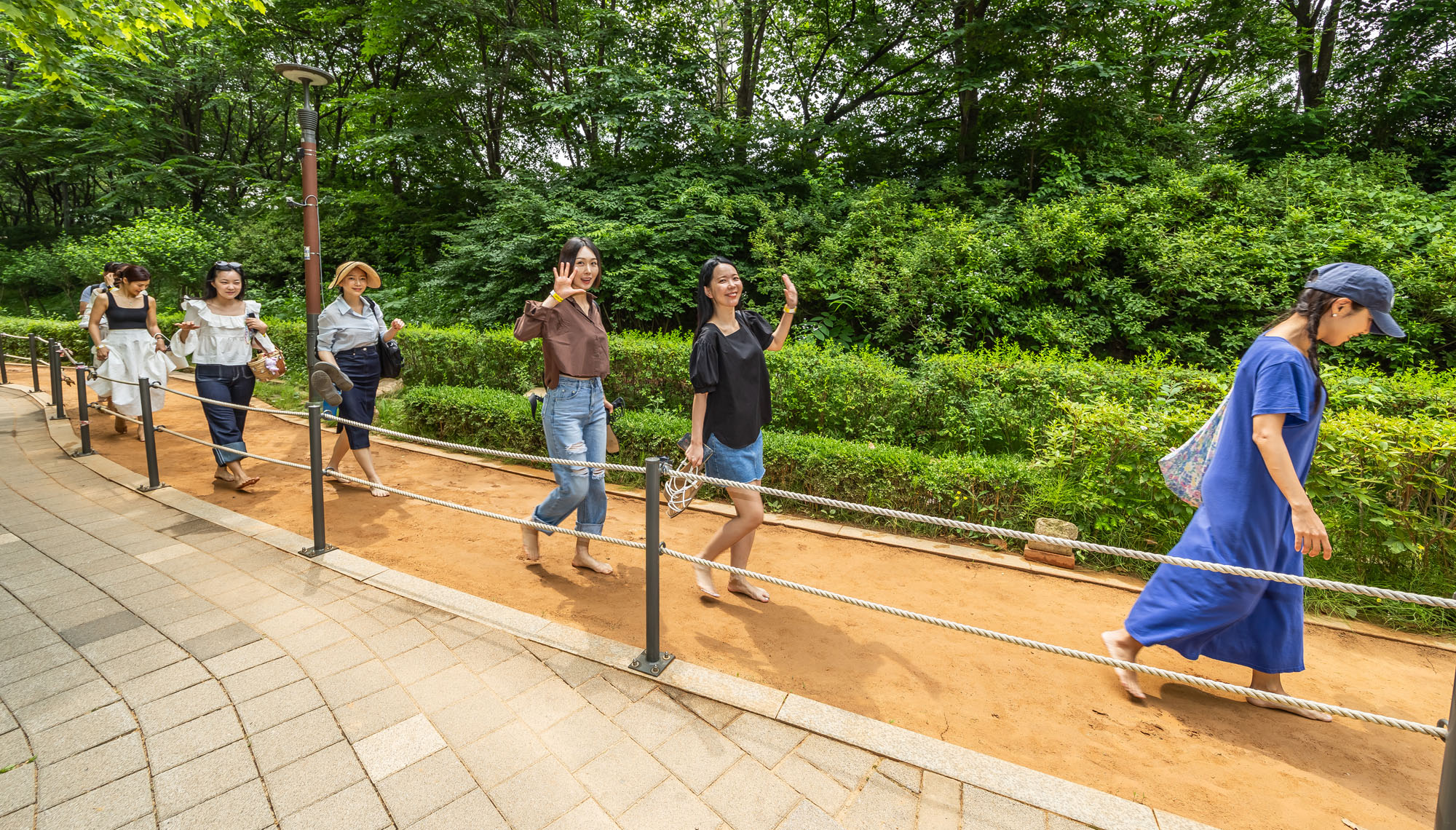 행사;강남구청;우먼센스;강남유닉투어;양재천황톳길피크닉;황토길맨발걷기;뷰티클래스;강남유닉투어양재천 황톳길피크닉;우먼센스K퀸