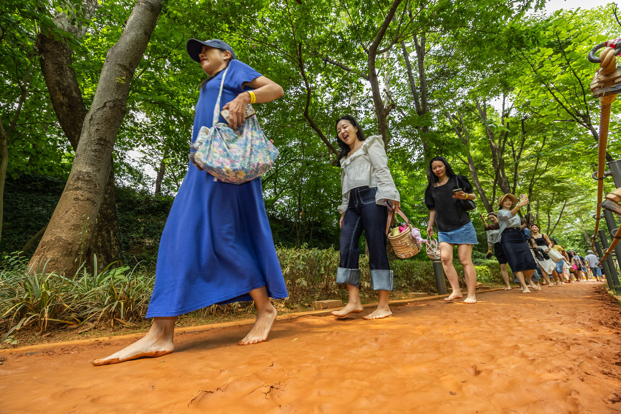 행사;강남구청;우먼센스;강남유닉투어;양재천황톳길피크닉;황토길맨발걷기;뷰티클래스;강남유닉투어양재천 황톳길피크닉;우먼센스K퀸
