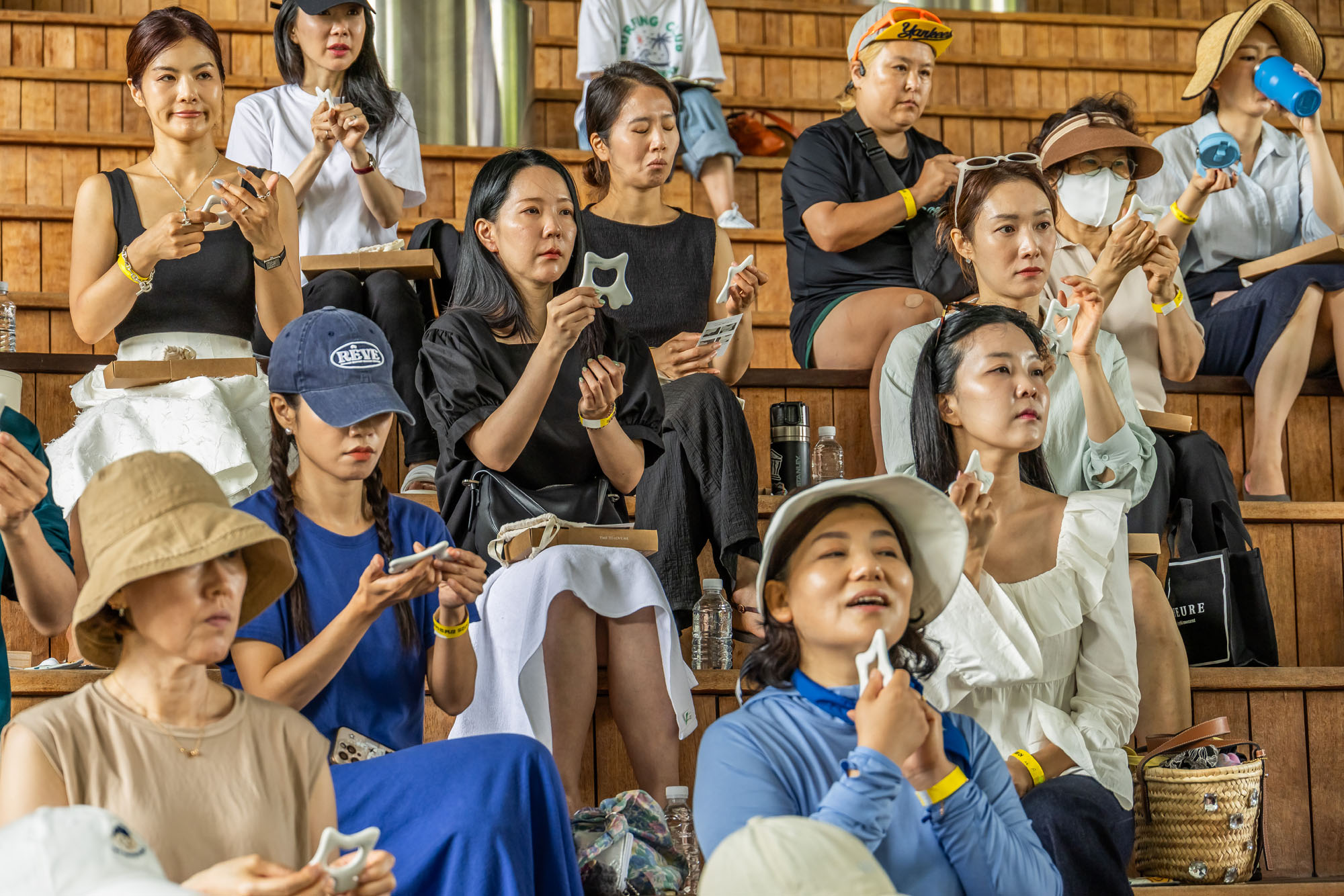 행사;강남구청;우먼센스;강남유닉투어;양재천황톳길피크닉;황토길맨발걷기;뷰티클래스;강남유닉투어양재천 황톳길피크닉;우먼센스K퀸