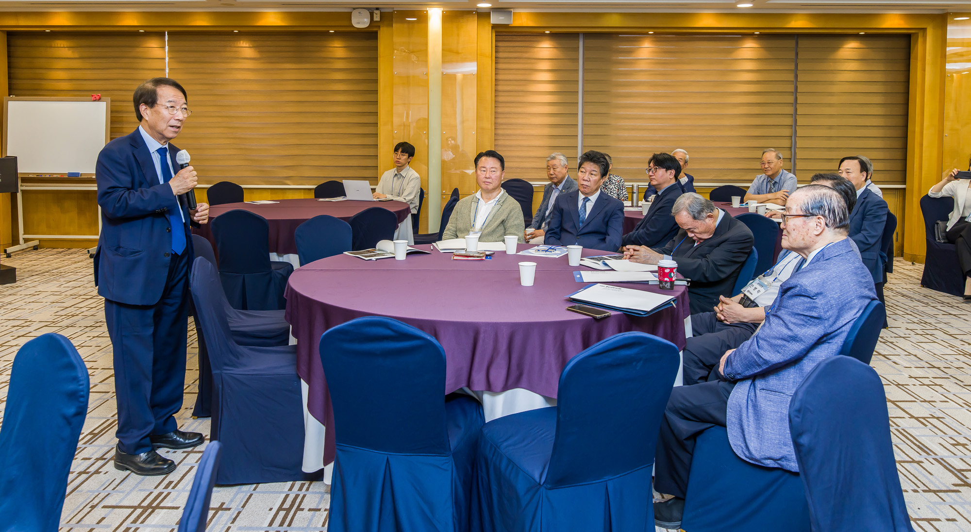 경제;행사;동반성장연구소;제120회동반성장포럼;정운찬;정운찬동반성장연구소이사장;유명종;씨디메스;동반성장 스타트업 생태계 조성을 위한 실천과 ;서울대학교호암교수회관