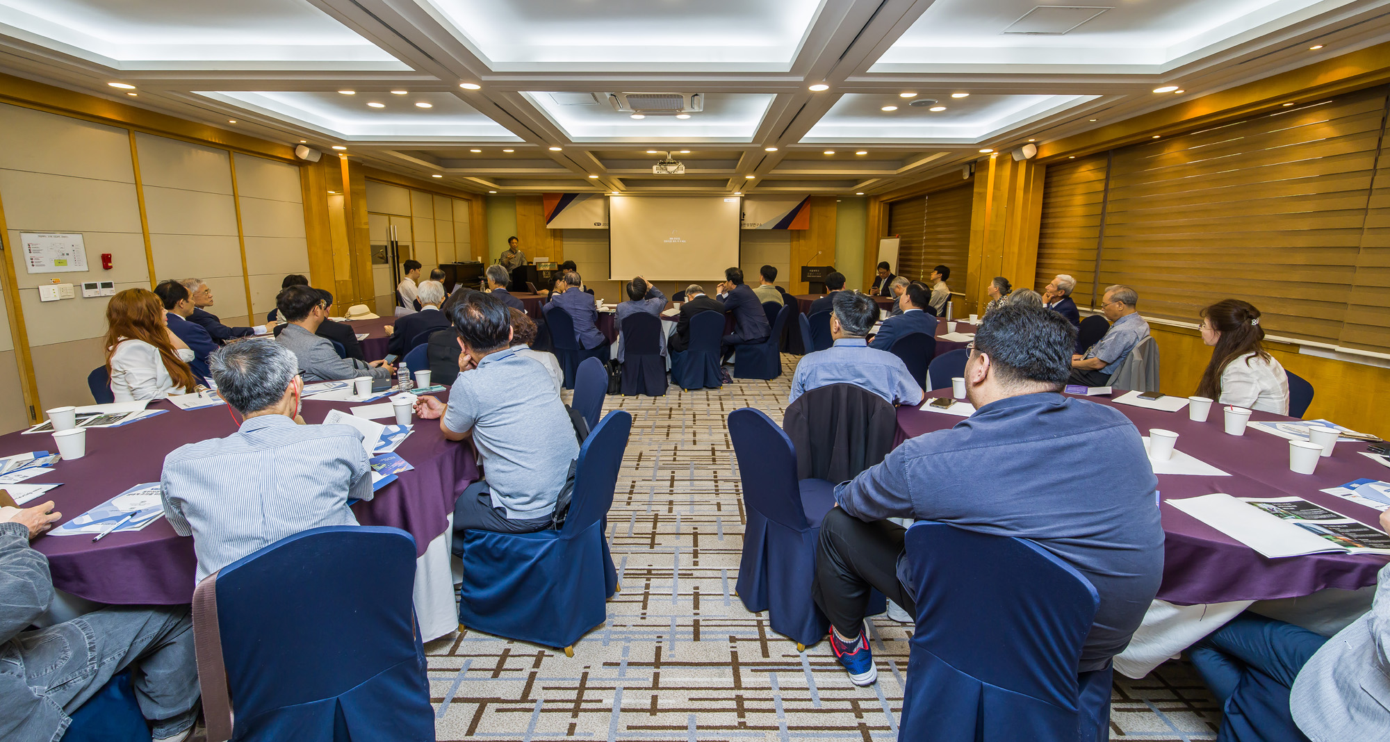 경제;행사;동반성장연구소;제120회동반성장포럼;정운찬;정운찬동반성장연구소이사장;유명종;씨디메스;동반성장 스타트업 생태계 조성을 위한 실천과 ;서울대학교호암교수회관