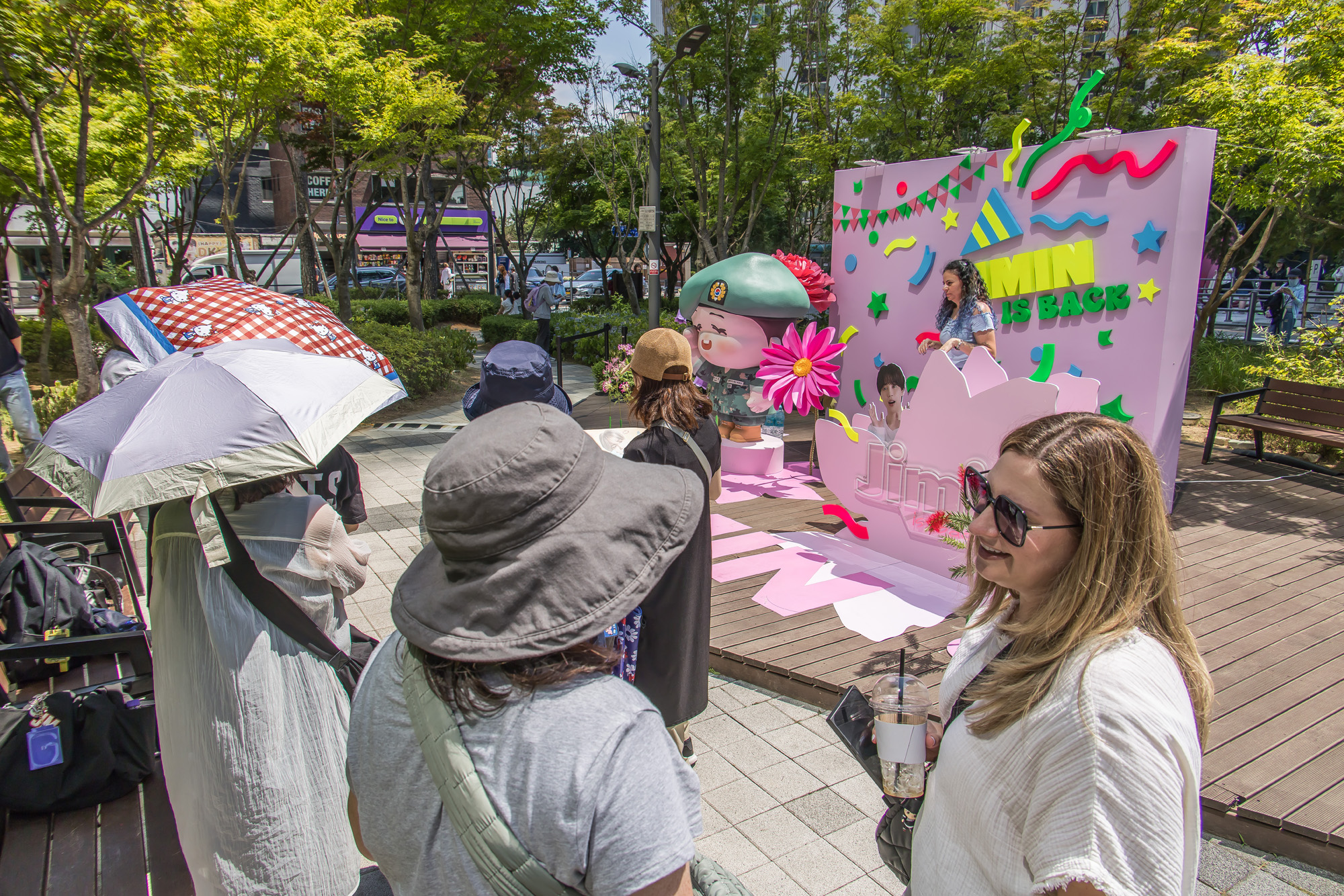 연예;방송;가수;대중가요;아이돌;방탄소년단;BTS;하이브;방탄소년단전역;방탄소년단제대;BTS군복무;하이브사옥;방탄소년단팬;BTS아미