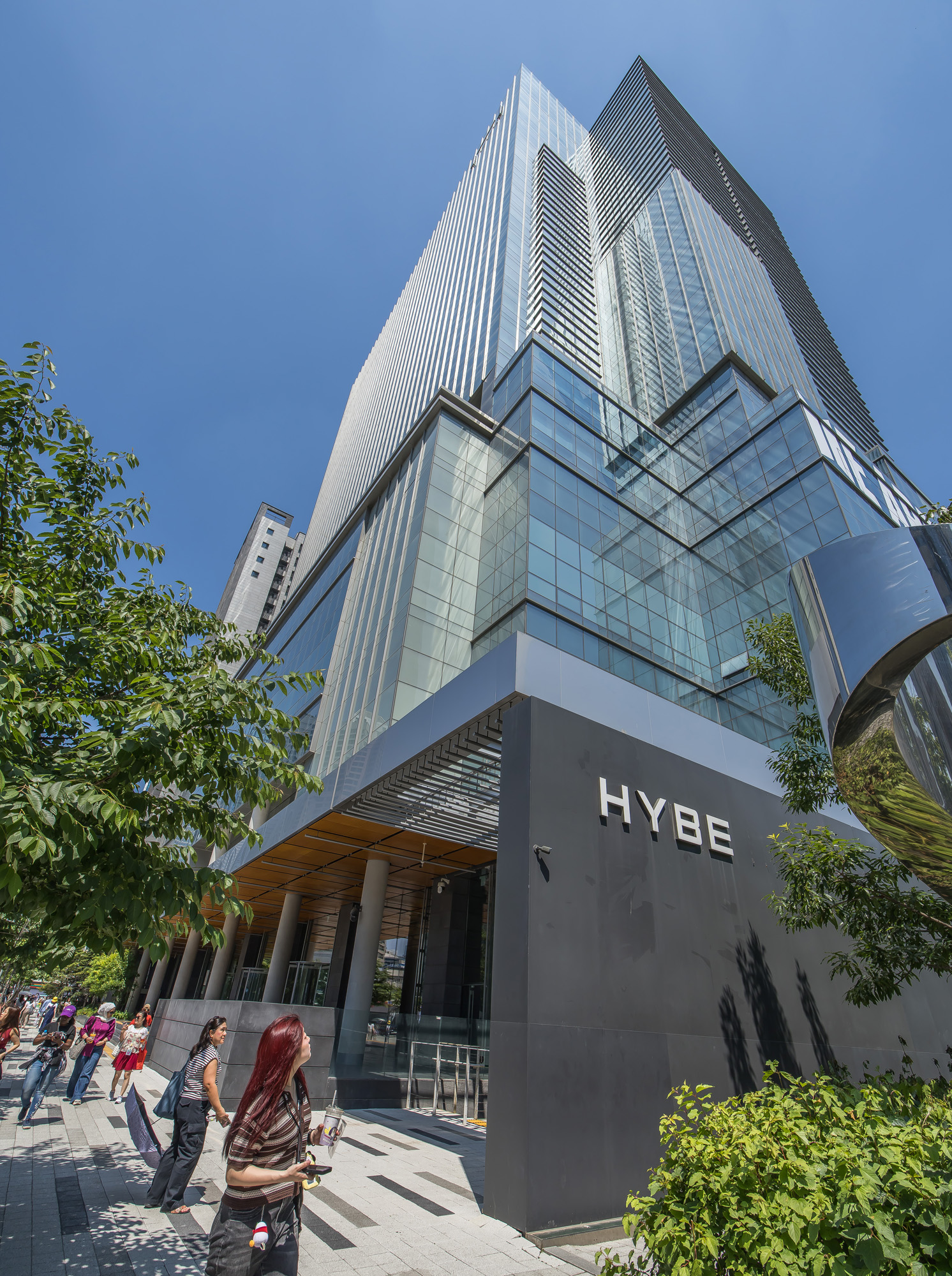 연예;방송;가수;대중가요;아이돌;방탄소년단;BTS;하이브;방탄소년단전역;방탄소년단제대;BTS군복무;하이브사옥;방탄소년단팬;BTS아미