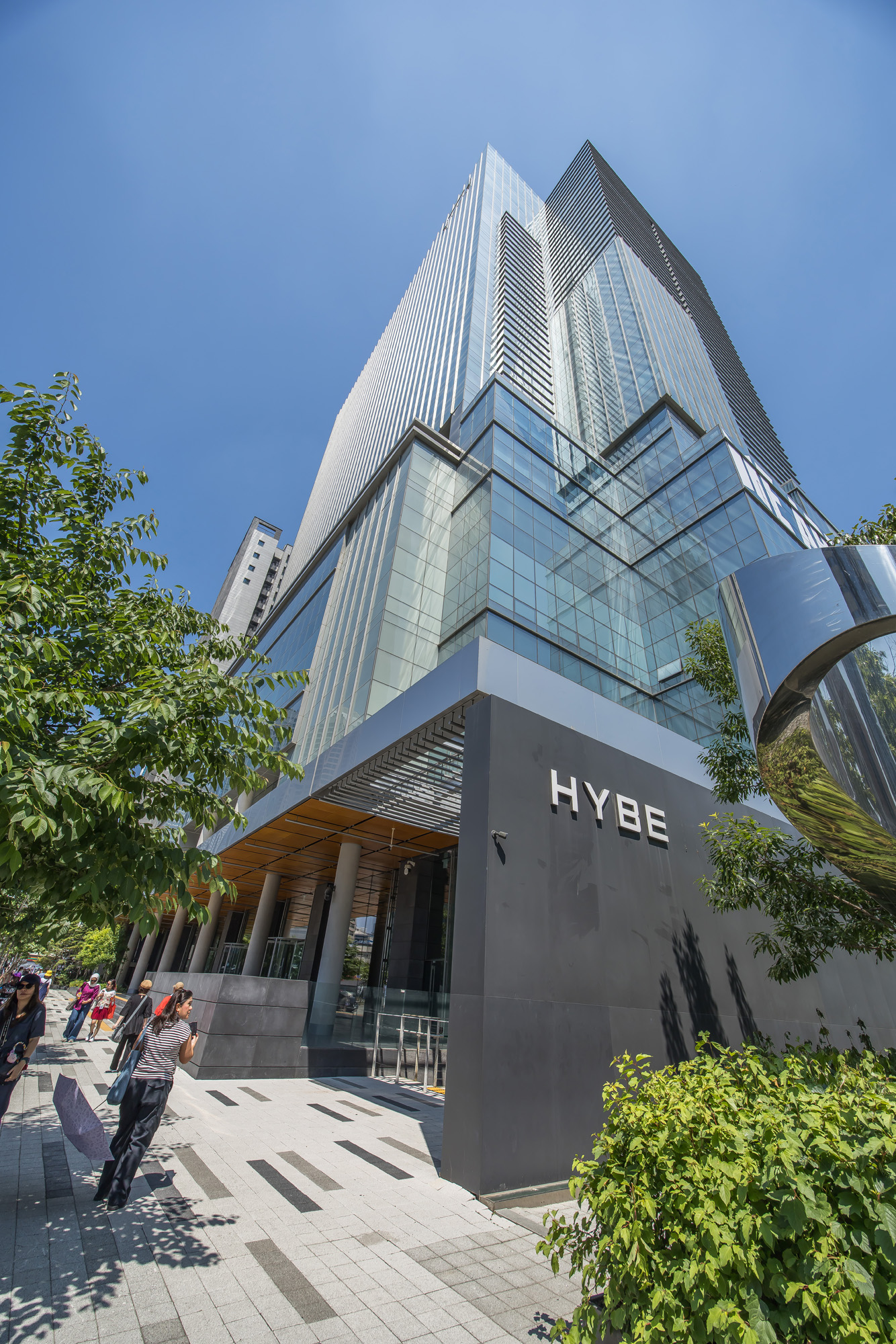 연예;방송;가수;대중가요;아이돌;방탄소년단;BTS;하이브;방탄소년단전역;방탄소년단제대;BTS군복무;하이브사옥;방탄소년단팬;BTS아미