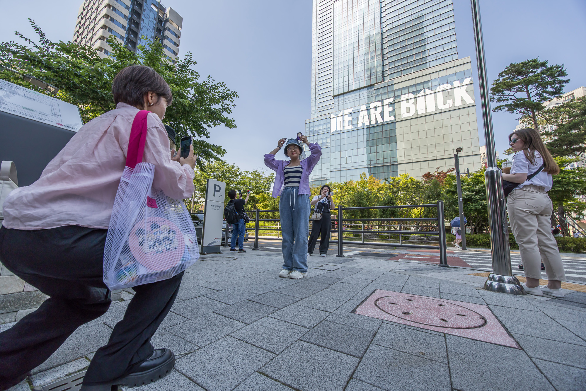 연예;방송;가수;대중가요;아이돌;방탄소년단;BTS;하이브;방탄소년단전역;방탄소년단제대;BTS군복무;하이브사옥;방탄소년단팬;BTS아미