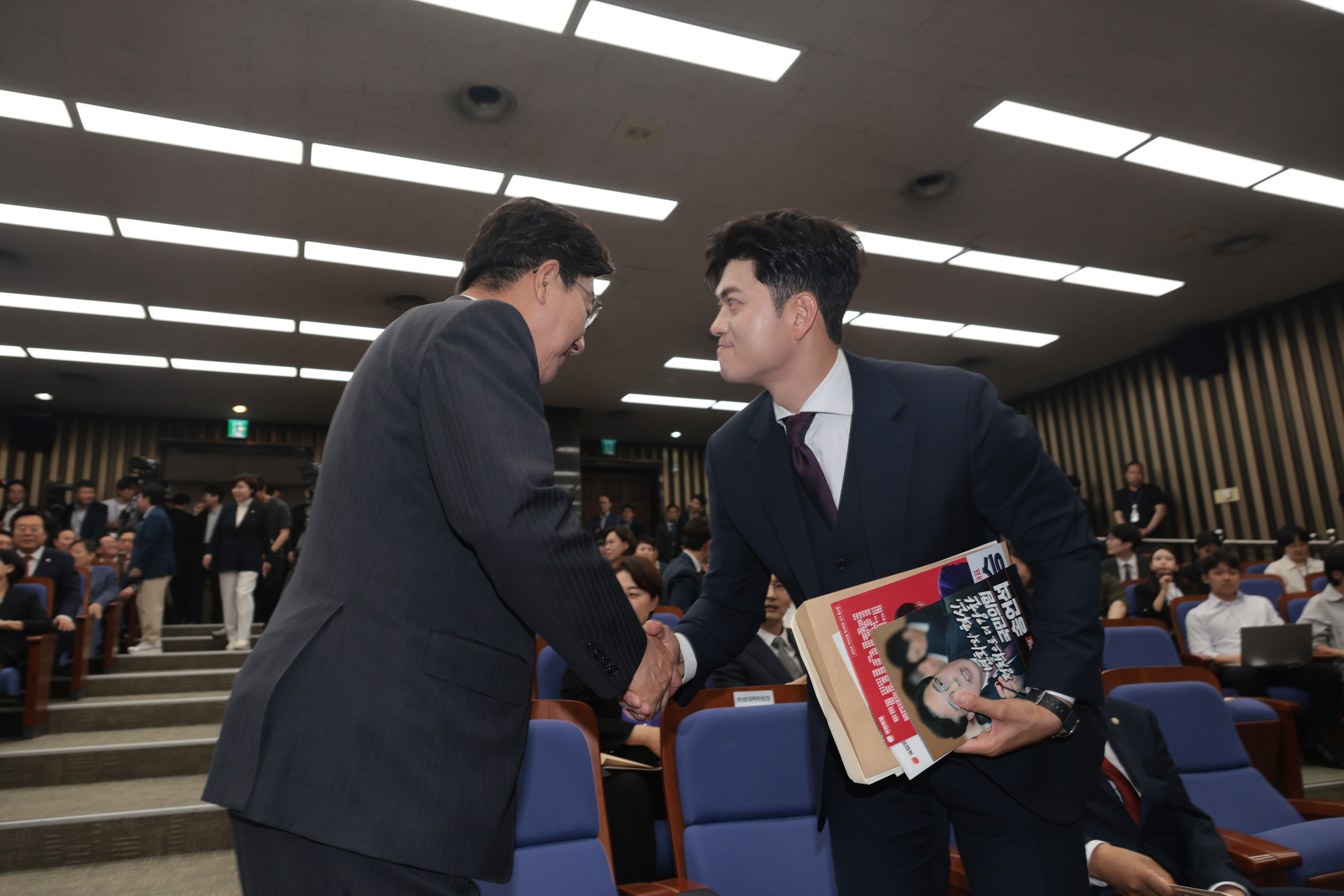 정치;국회;국민의힘;의원총회;원내대표;선출