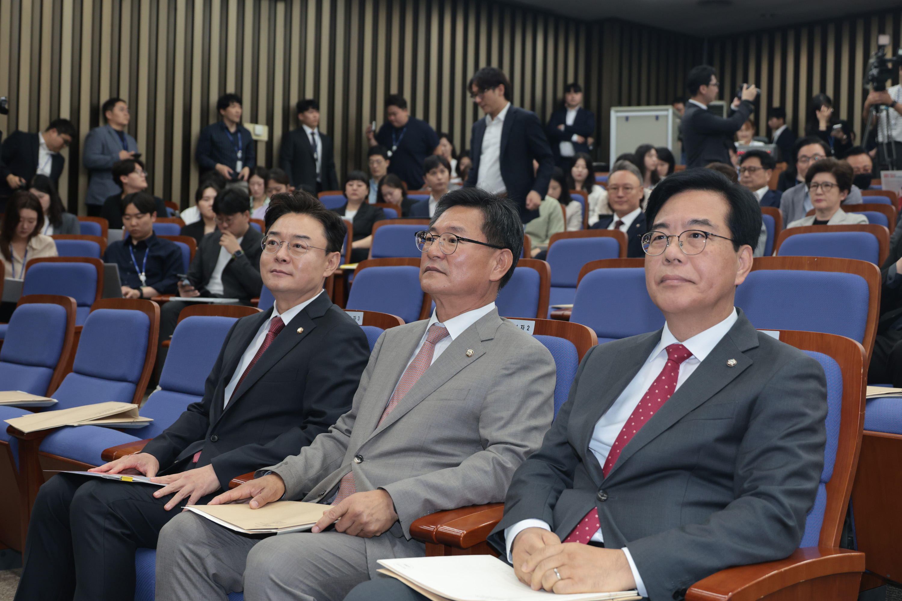 정치;국회;국민의힘;의원총회;원내대표;선출