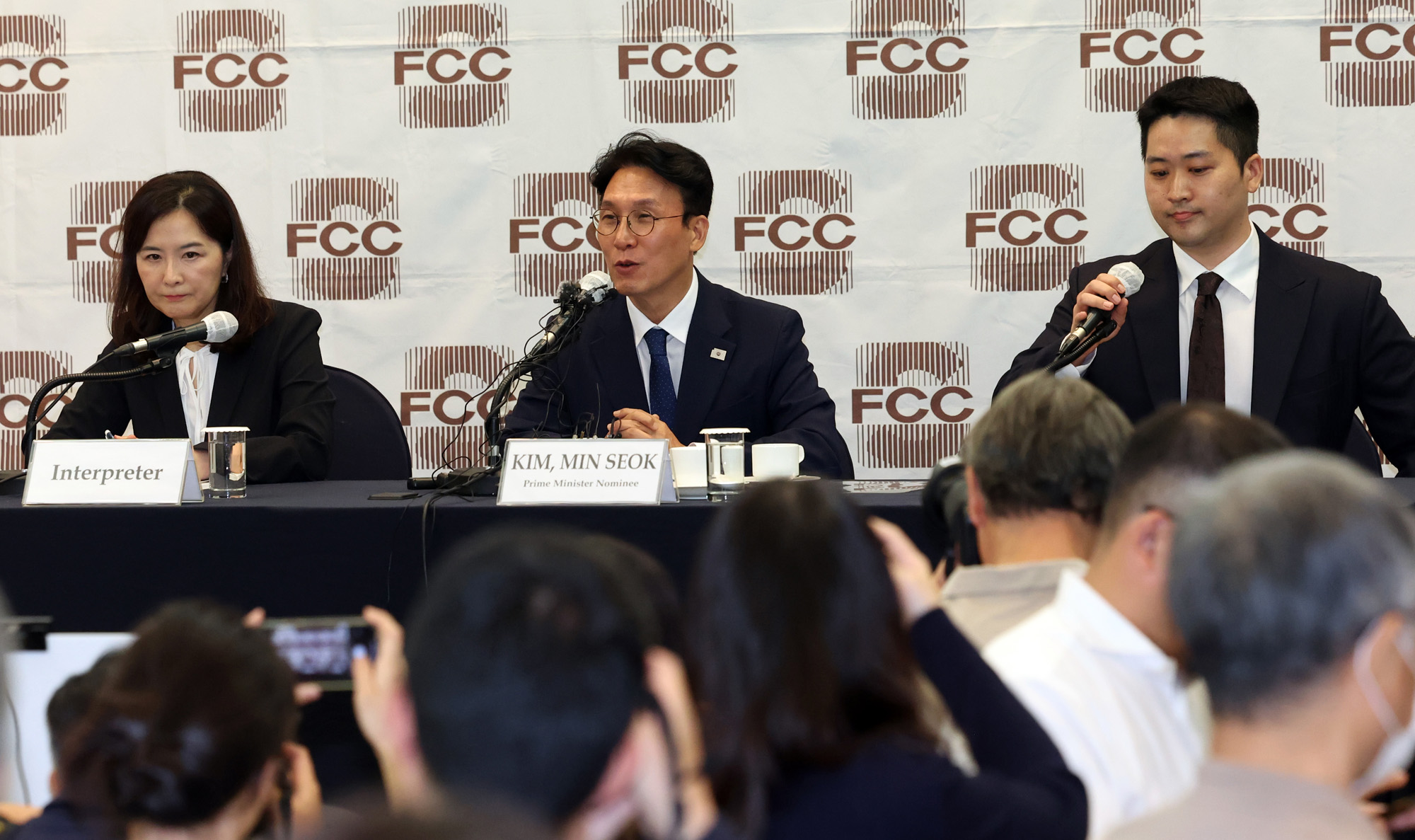 김민석 외신기자 국무총리