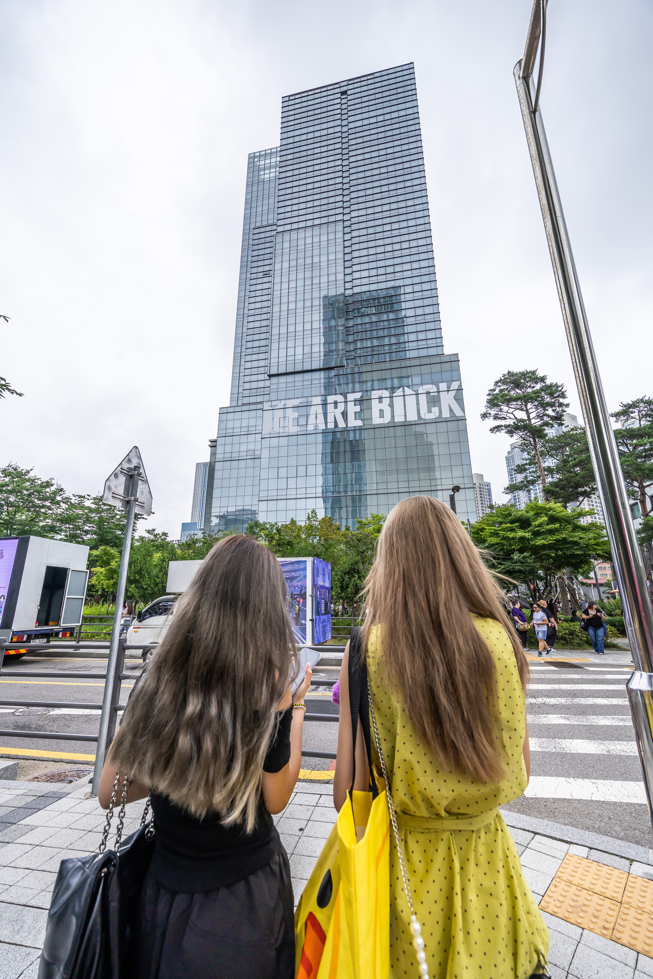연예;방송;가수;대중가요;아이돌;방탄소년단;BTS;하이브;방탄소년단전역;방탄소년단제대;BTS군복무;하이브사옥;방탄소년단팬;BTS아미;슈가 소집해제