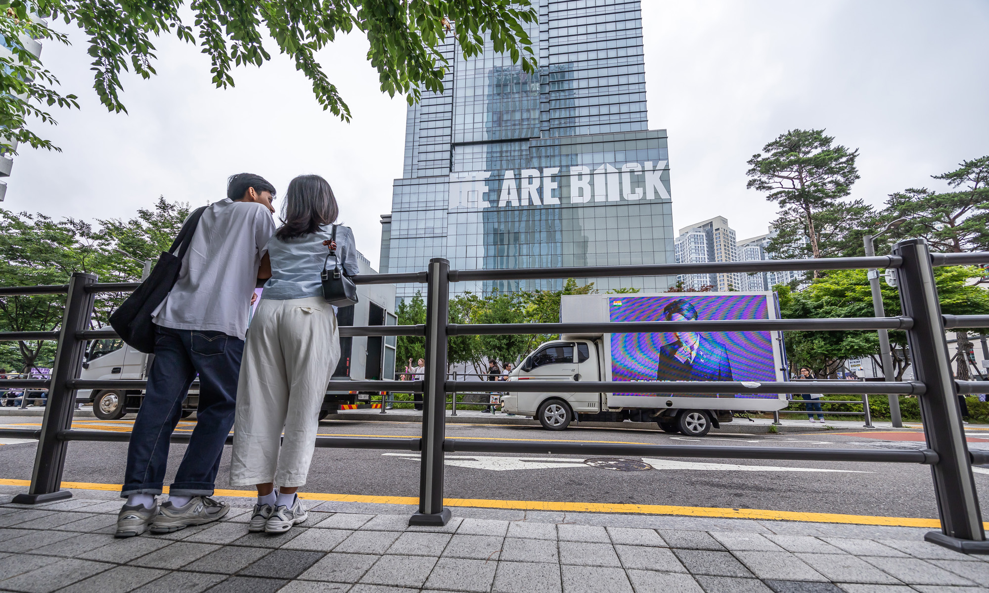 연예;방송;가수;대중가요;아이돌;방탄소년단;BTS;하이브;방탄소년단전역;방탄소년단제대;BTS군복무;하이브사옥;방탄소년단팬;BTS아미;슈가 소집해제