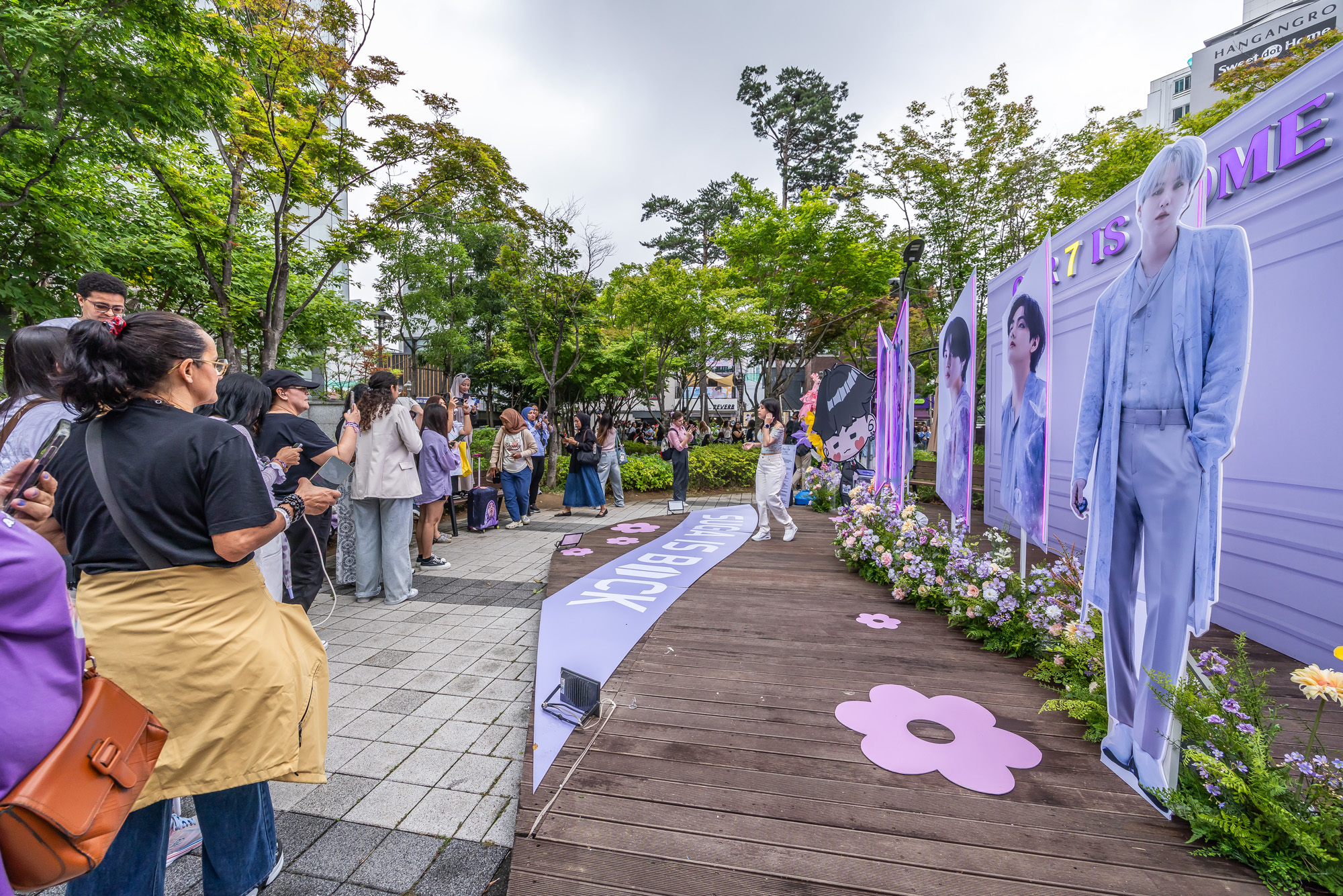 연예;방송;가수;대중가요;아이돌;방탄소년단;BTS;하이브;방탄소년단전역;방탄소년단제대;BTS군복무;하이브사옥;방탄소년단팬;BTS아미;슈가 소집해제