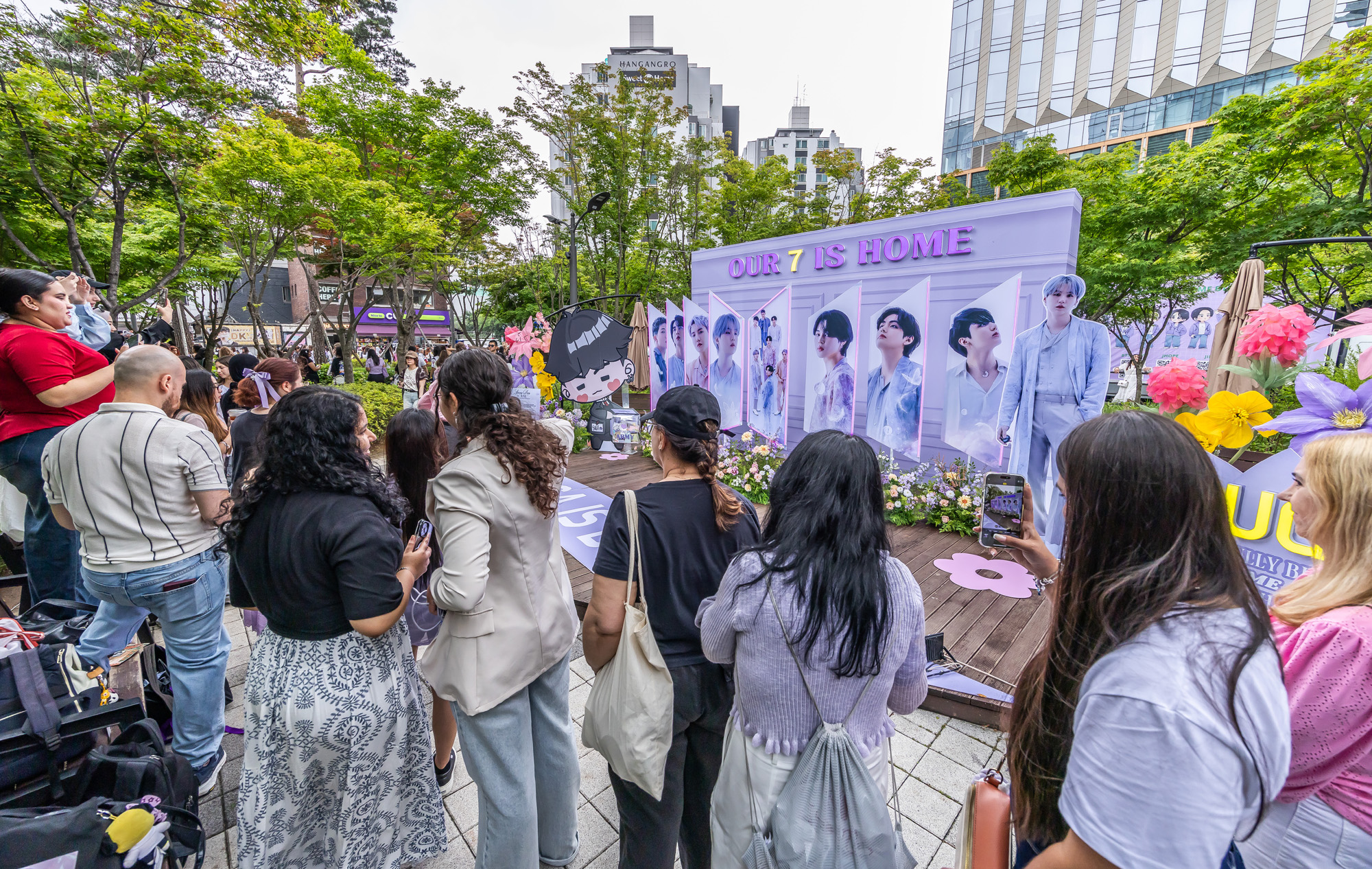 연예;방송;가수;대중가요;아이돌;방탄소년단;BTS;하이브;방탄소년단전역;방탄소년단제대;BTS군복무;하이브사옥;방탄소년단팬;BTS아미;슈가 소집해제