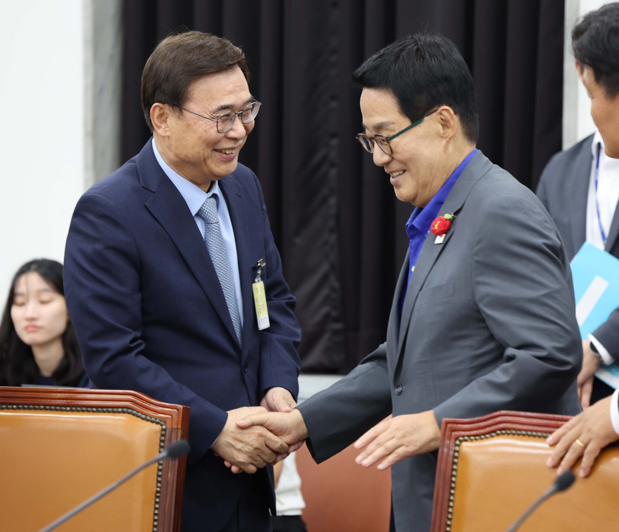 정치;국회;정보위원회;국가정보원;이종석 국정원장;박지원