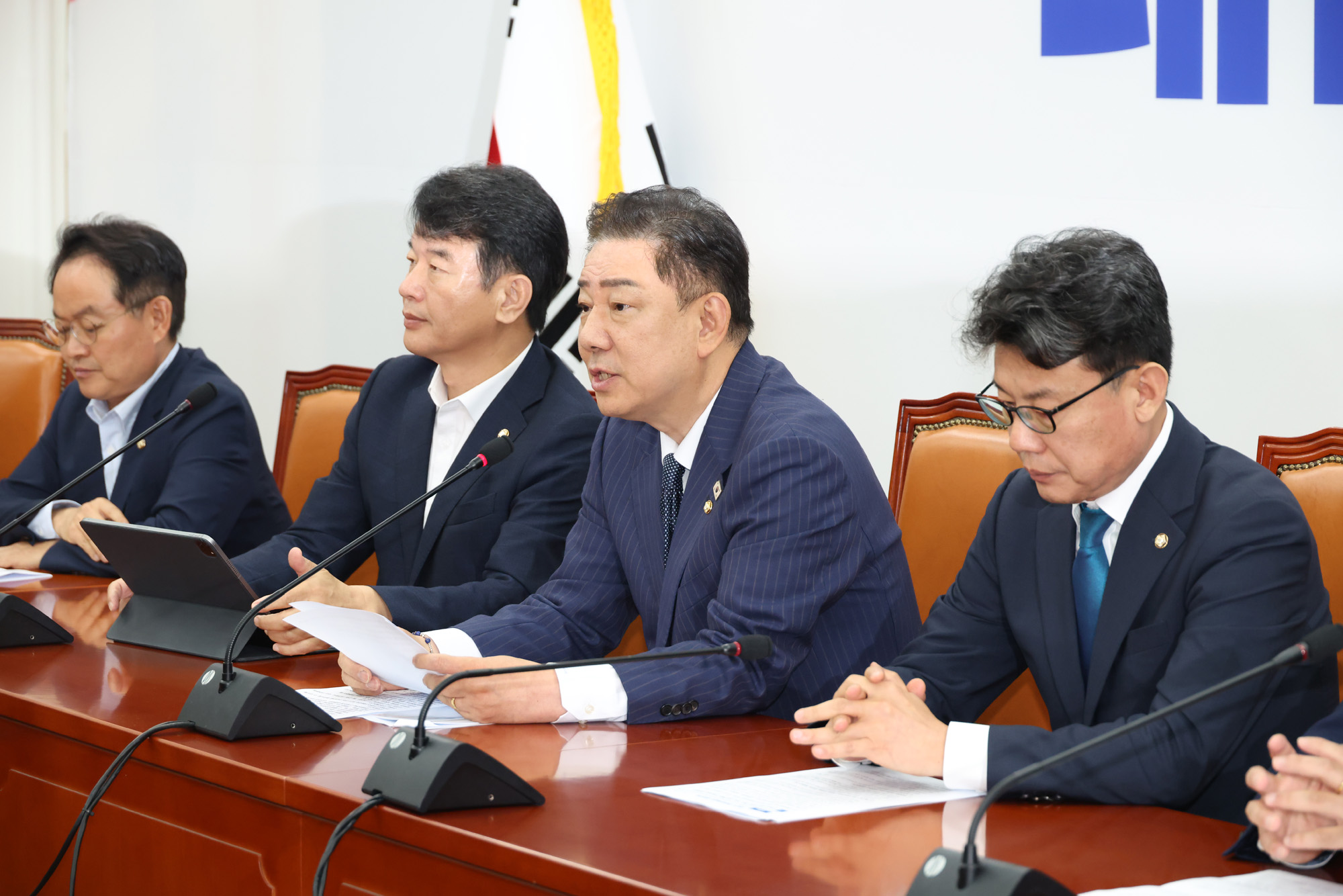 정치;국회;더불어민주당 원내대책회의;김병기