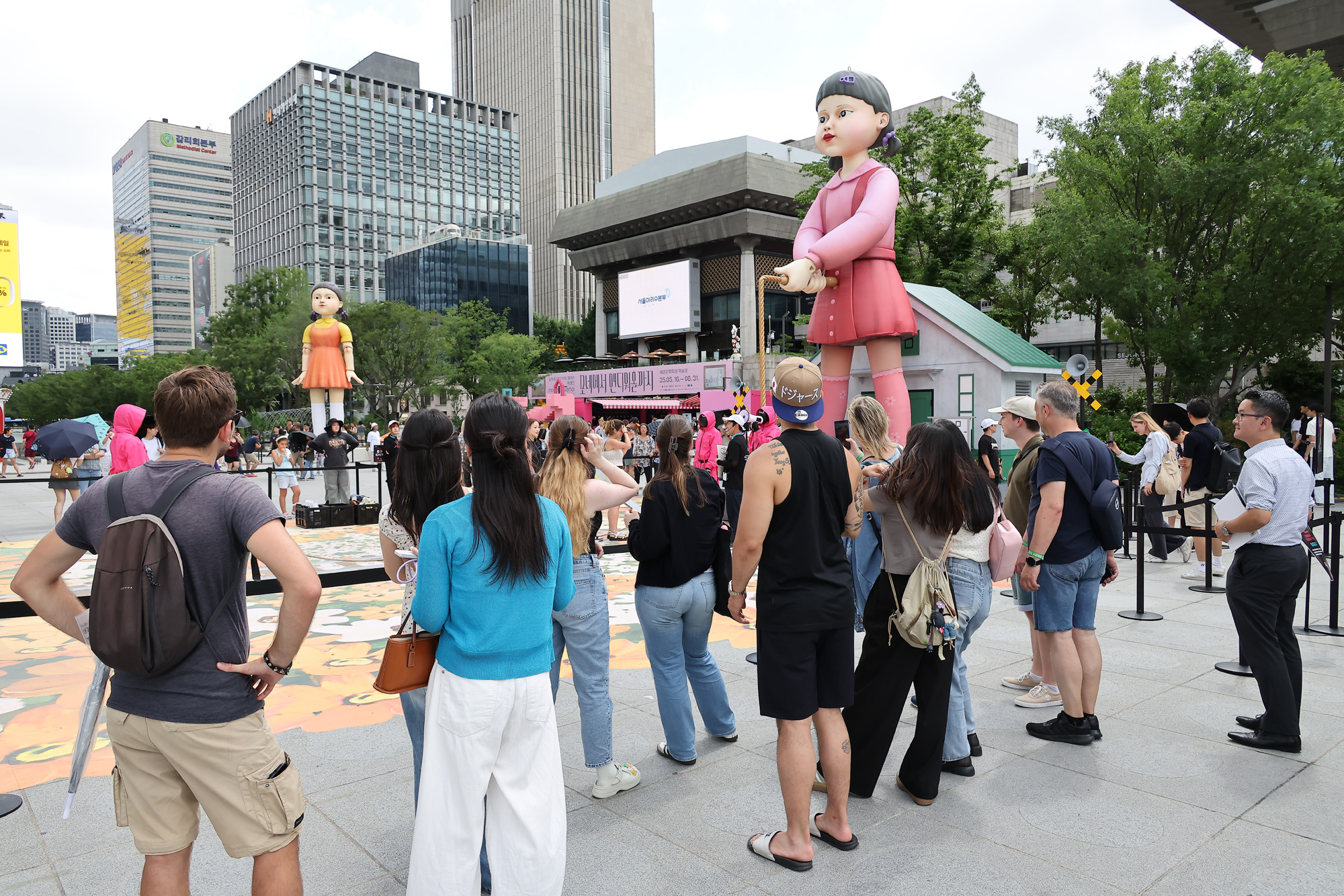 흥행 이어가는 오징어게임 시즌3