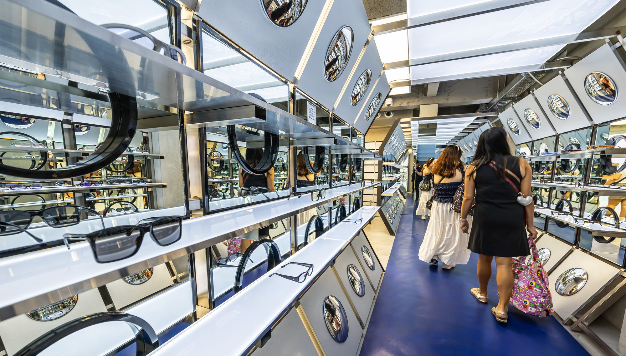 경제;기업;K아이웨어;블루엘리펀트;블루엘리펀트 명동 플래그십 스토어;안경;선글라스;스마트안경