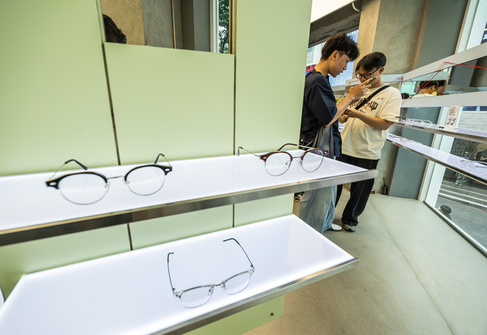 경제;기업;K아이웨어;블루엘리펀트;블루엘리펀트 명동 플래그십 스토어;안경;선글라스;스마트안경