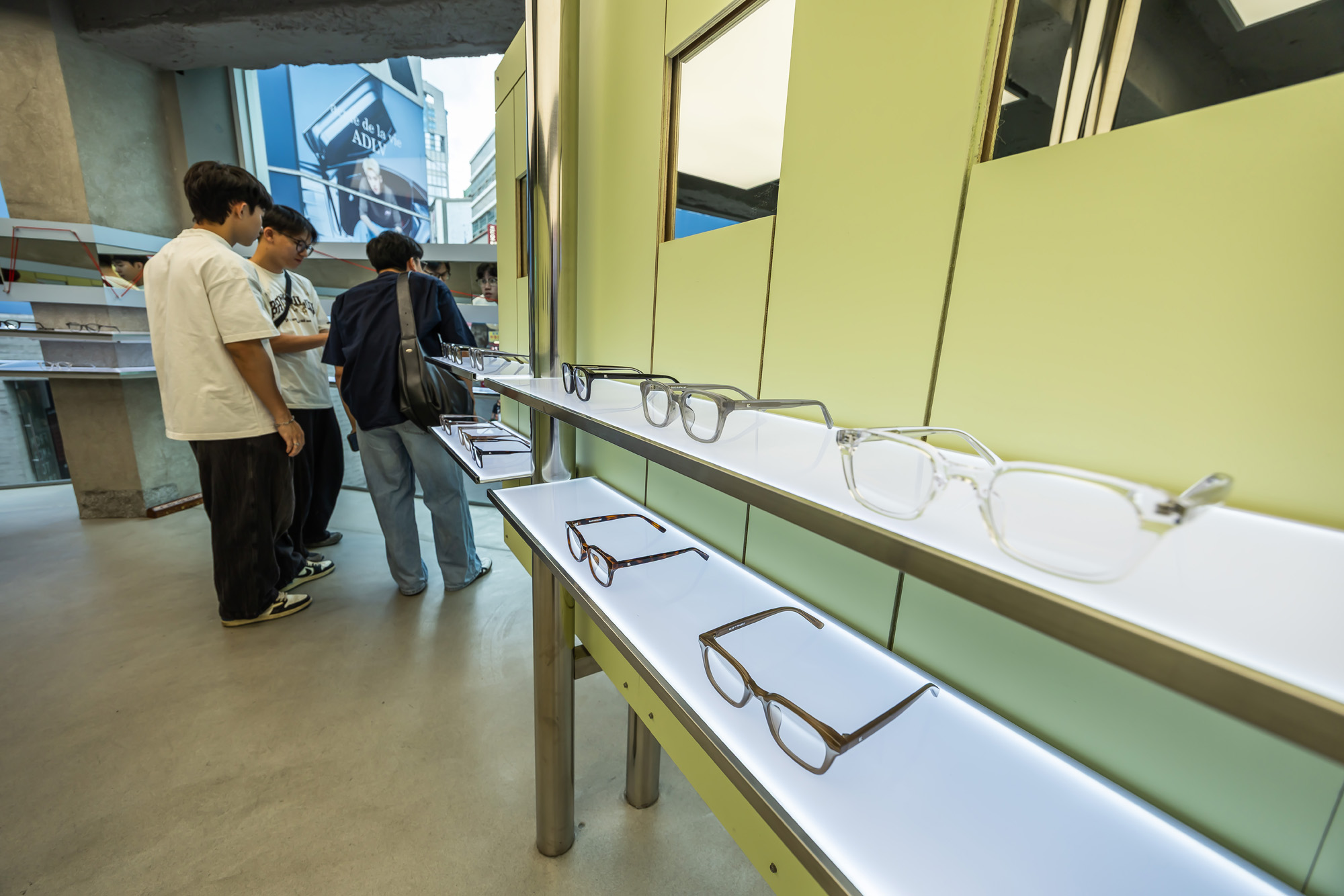 경제;기업;K아이웨어;블루엘리펀트;블루엘리펀트 명동 플래그십 스토어;안경;선글라스;스마트안경