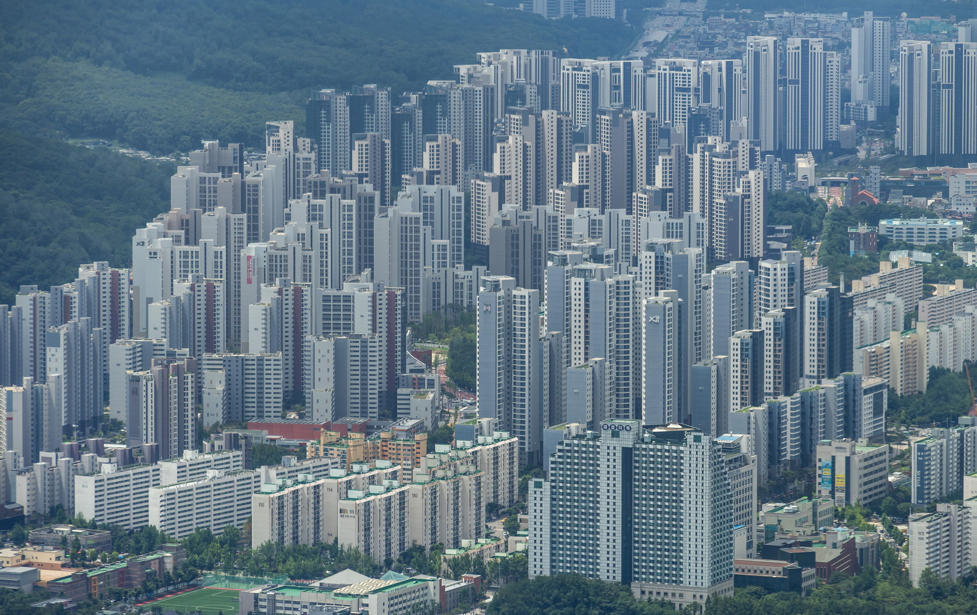 경제;부동산;서울아파트단지;대출규제;주택담보대출제한;고강도대출규제;강남권부동산시장;서울스카이;롯데월드타워 전망대