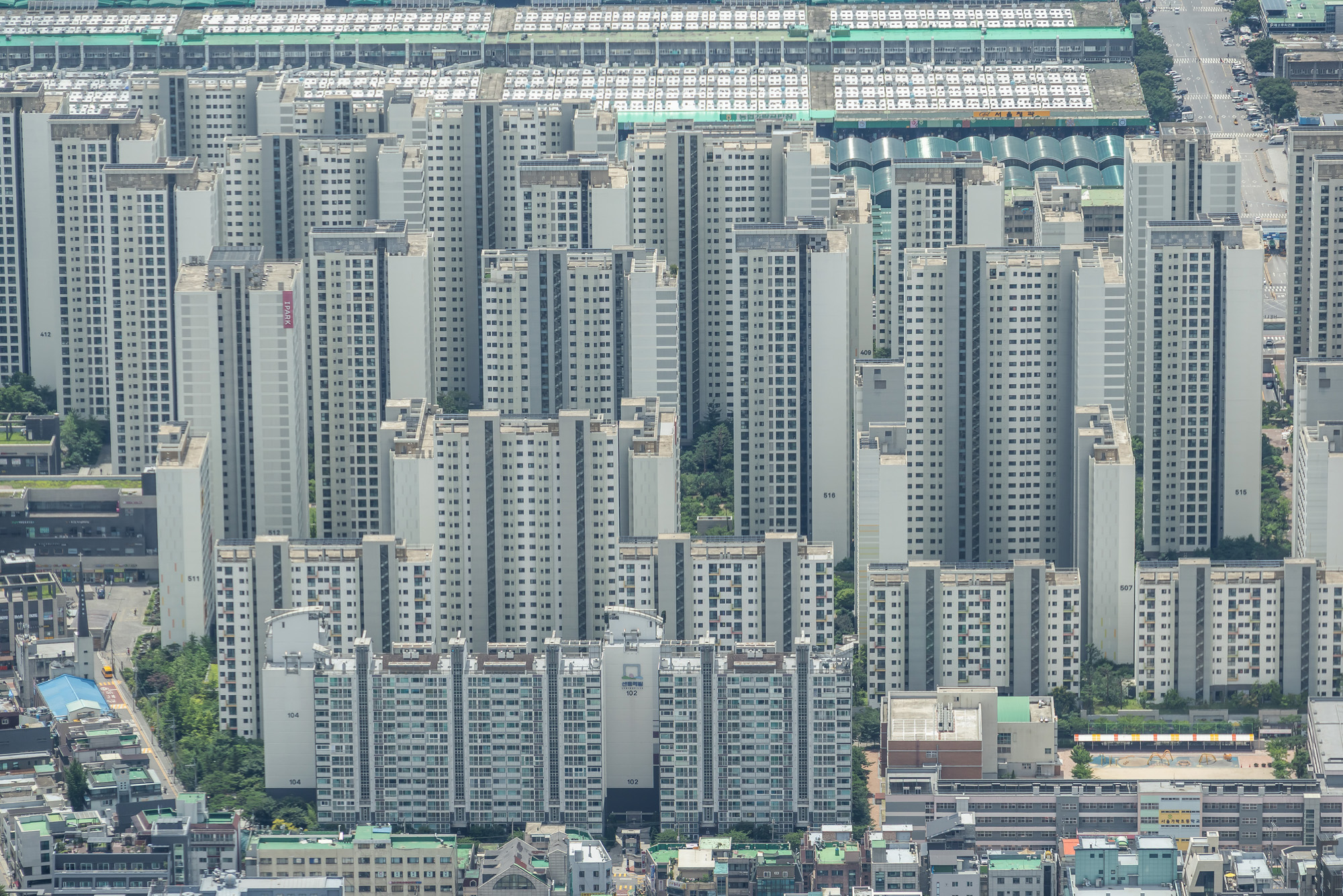 경제;부동산;서울아파트단지;대출규제;주택담보대출제한;고강도대출규제;강남권부동산시장;서울스카이;롯데월드타워 전망대