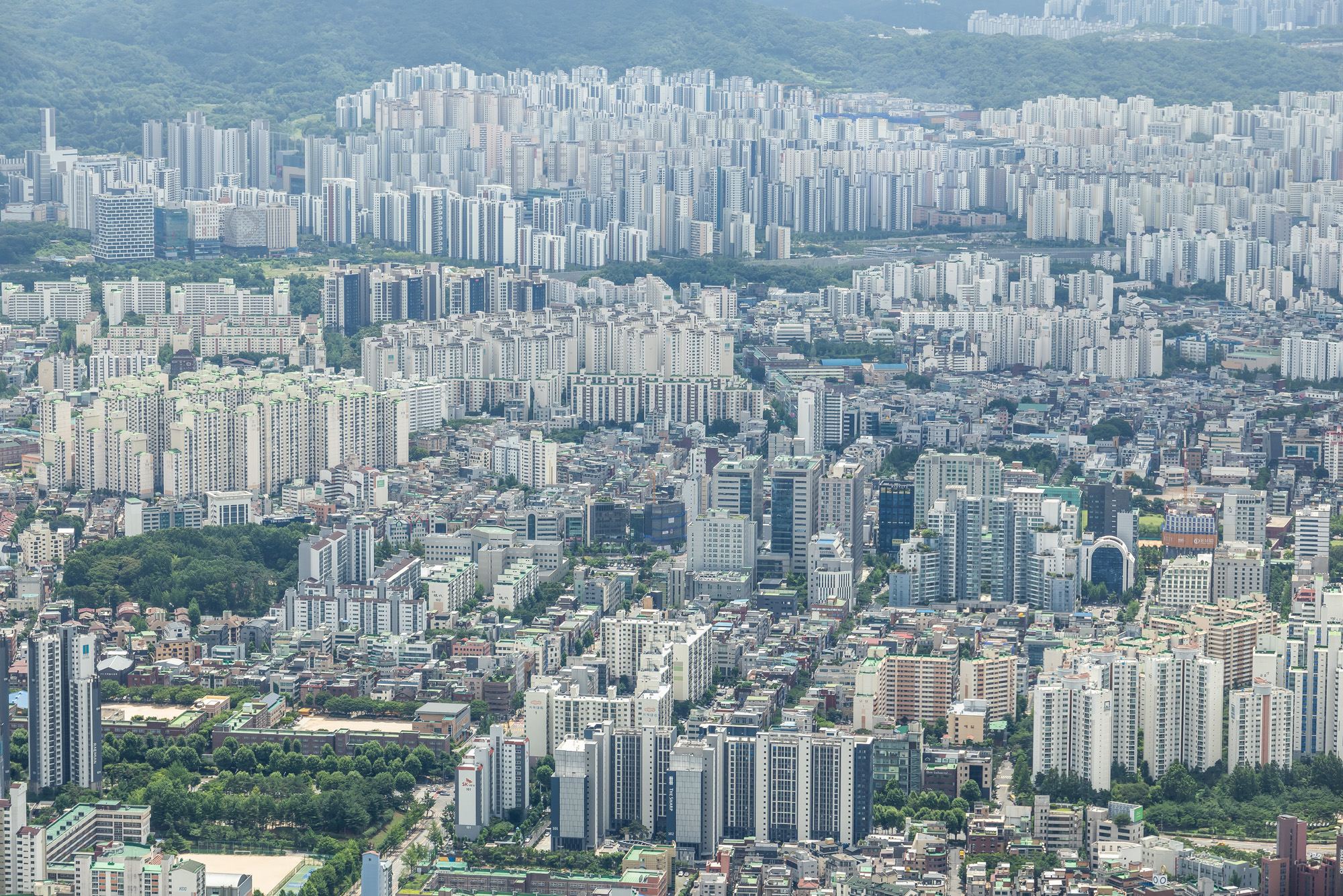 경제;부동산;서울아파트단지;대출규제;주택담보대출제한;고강도대출규제;강남권부동산시장;서울스카이;롯데월드타워 전망대