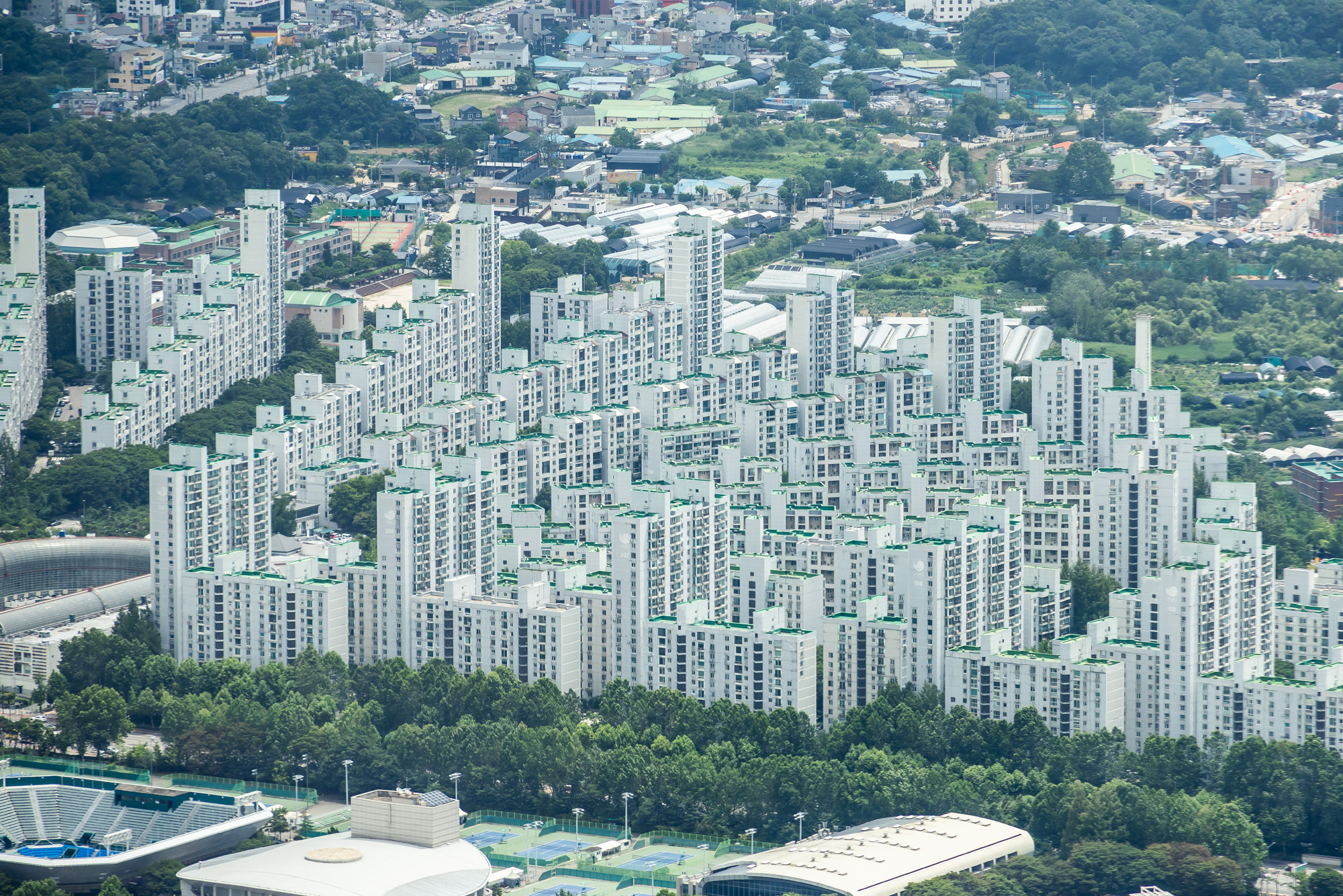 경제;부동산;서울아파트단지;대출규제;주택담보대출제한;고강도대출규제;강남권부동산시장;서울스카이;롯데월드타워 전망대
