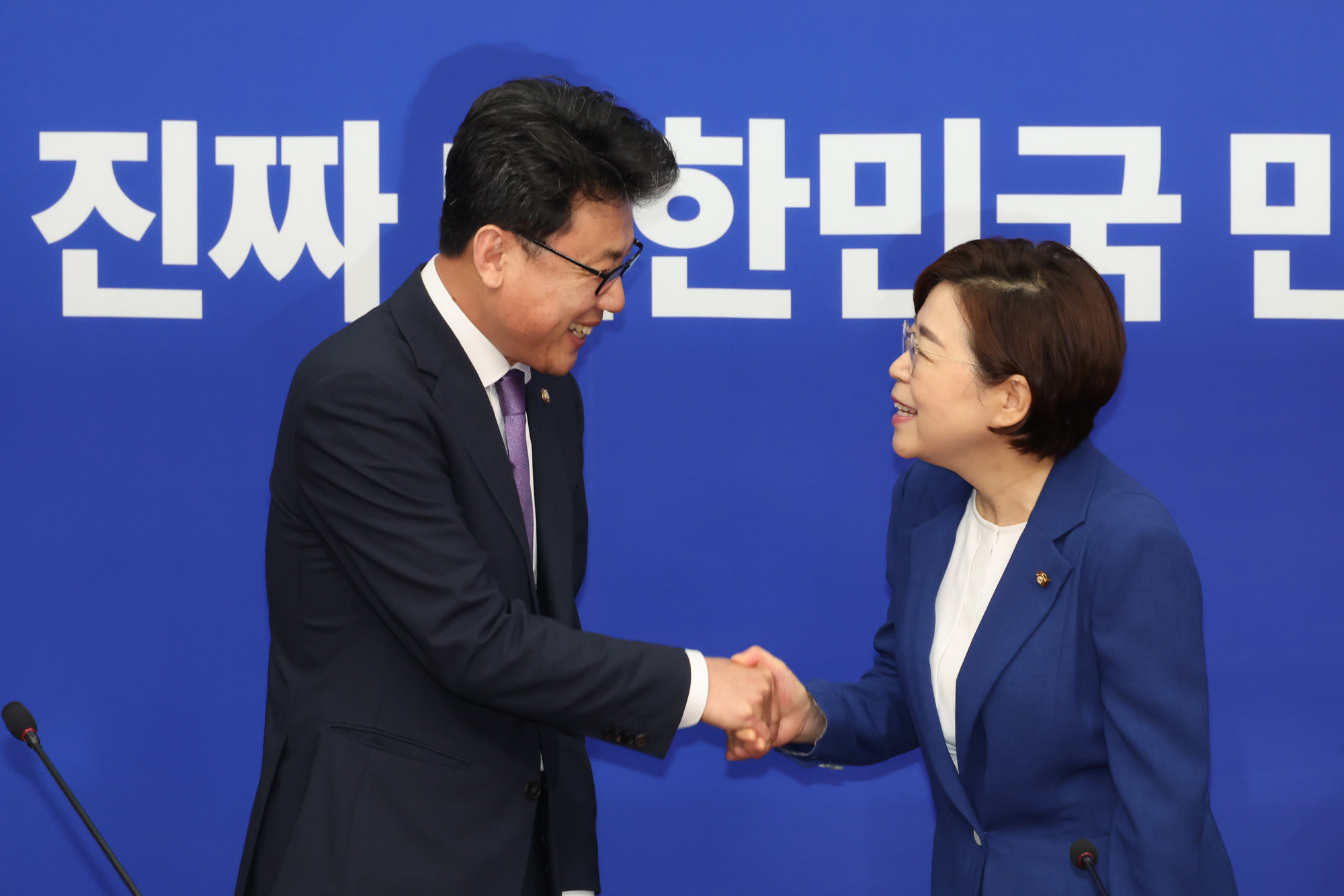 정치;국회;진성준;김정재;정책위의장;여야상견례
