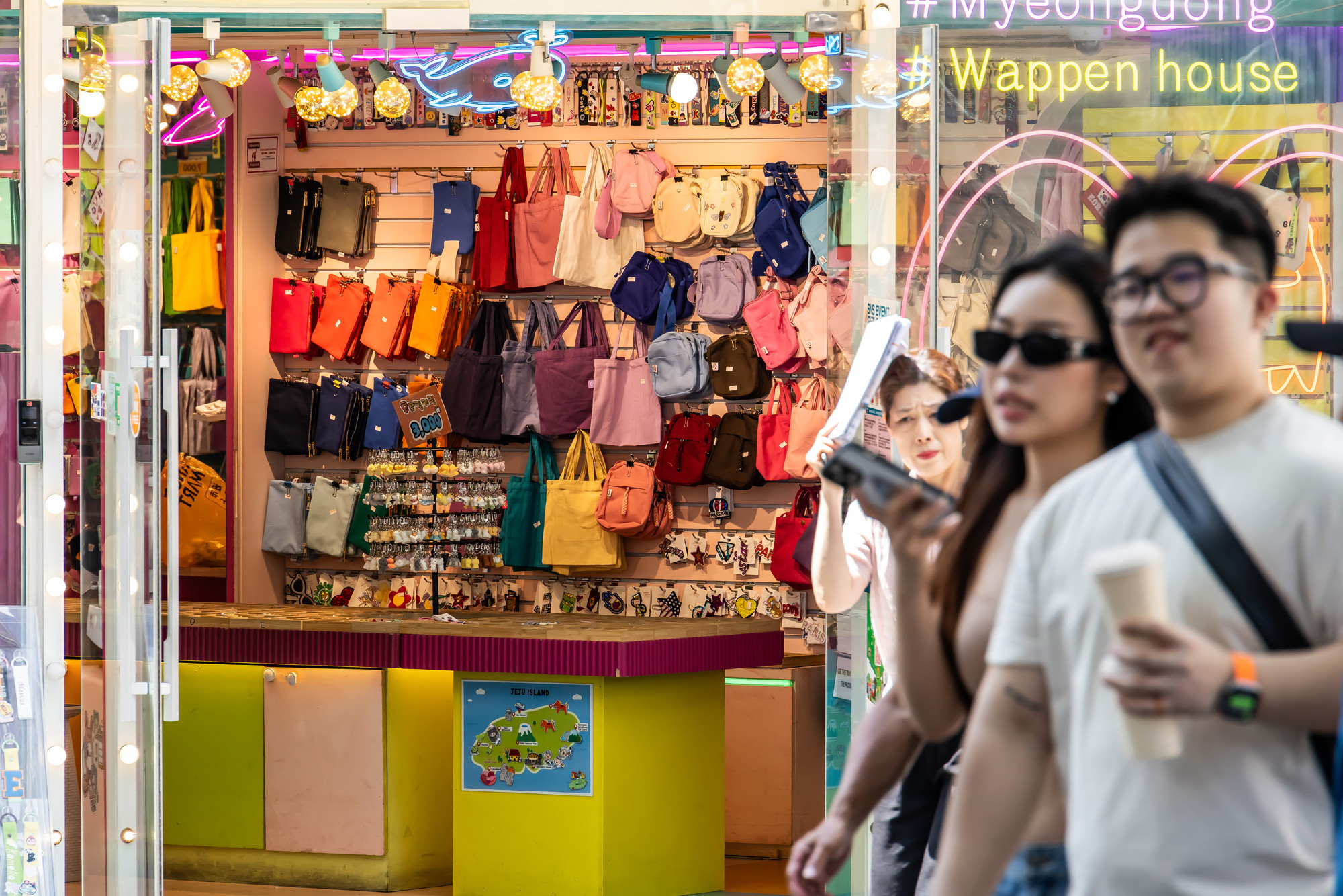 사회;날씨;여름스케치;폭염스케치;폭염경보;개문냉방영업;개문영업;명동상가개문냉방;열화상카메라스케치