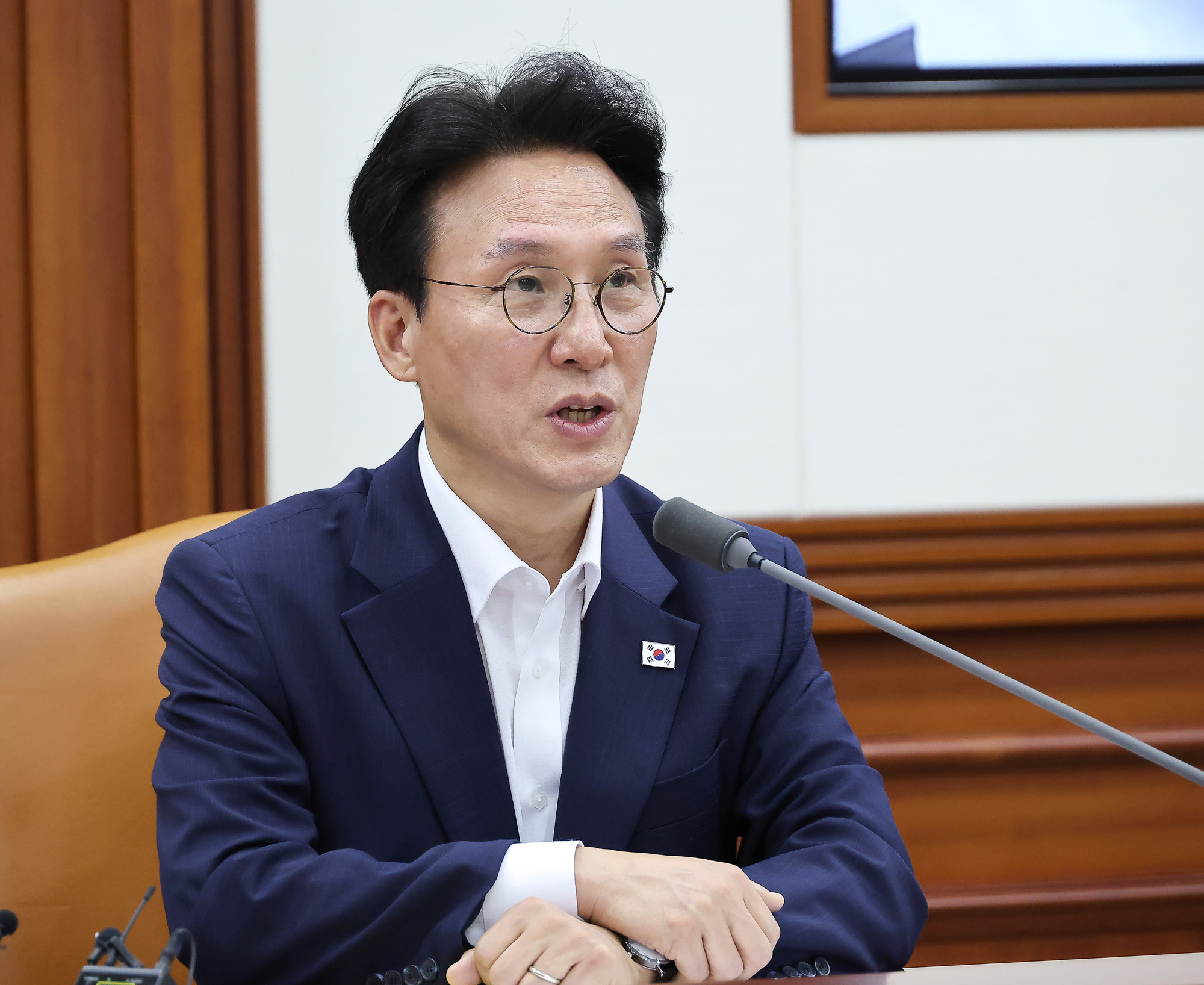 국정현안관계장관 회의 김민석