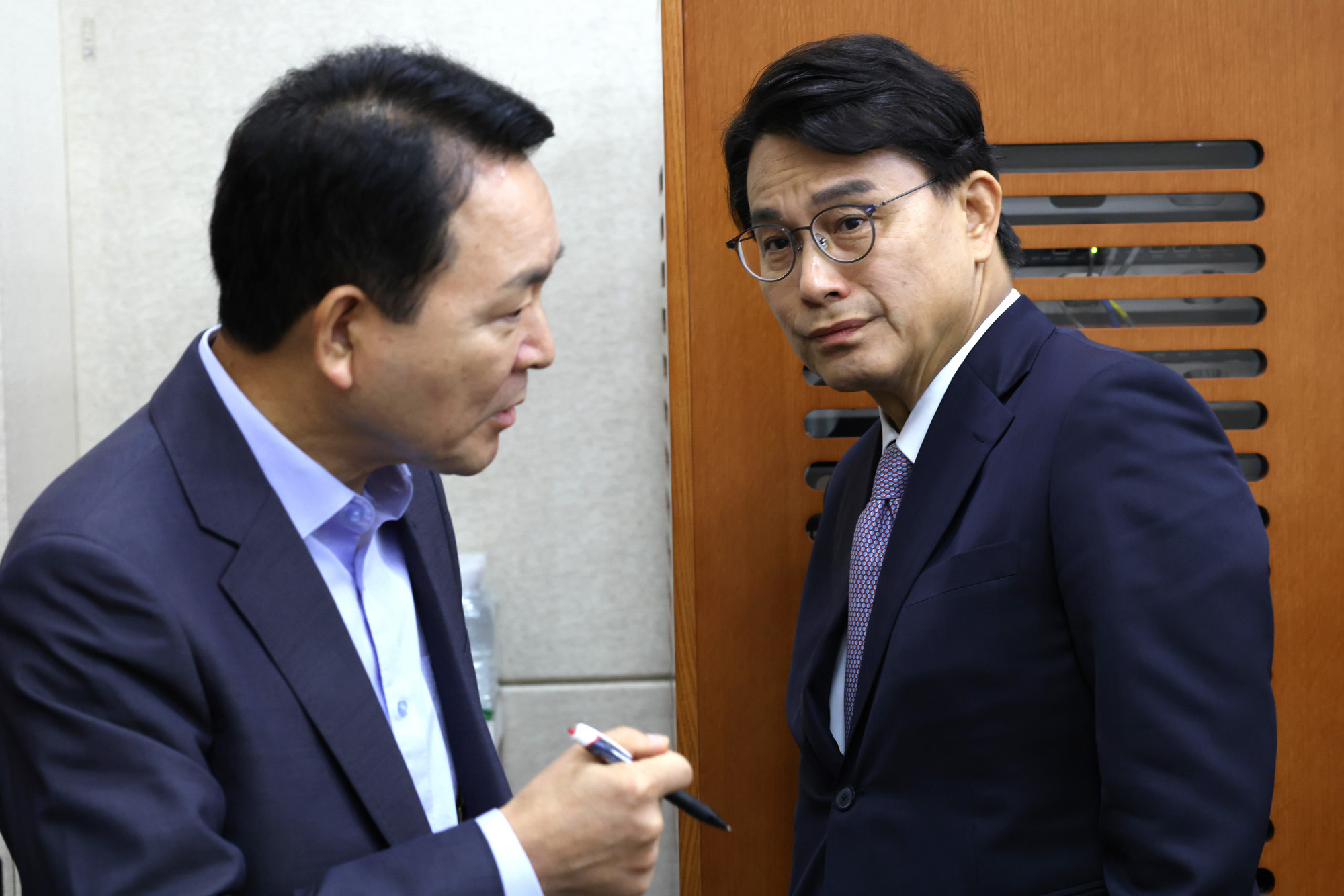 정치;국회;윤상현;성일종