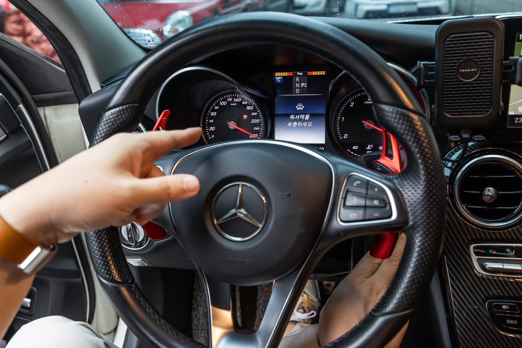 경제;산업;자동차;외제차;수입차;벤츠;메르세데스벤츠;BENZ;벤츠계기판블랙아웃;벤츠차량계기판