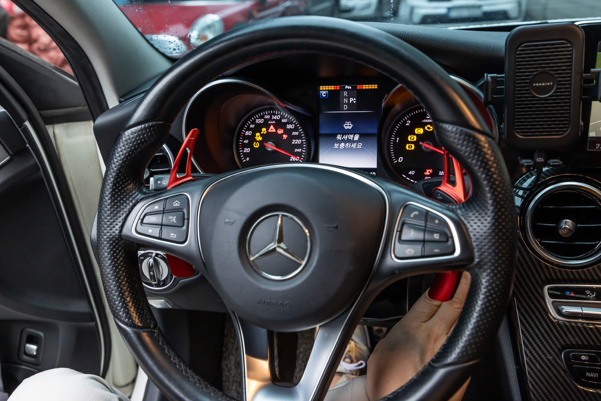 경제;산업;자동차;외제차;수입차;벤츠;메르세데스벤츠;BENZ;벤츠계기판블랙아웃;벤츠차량계기판