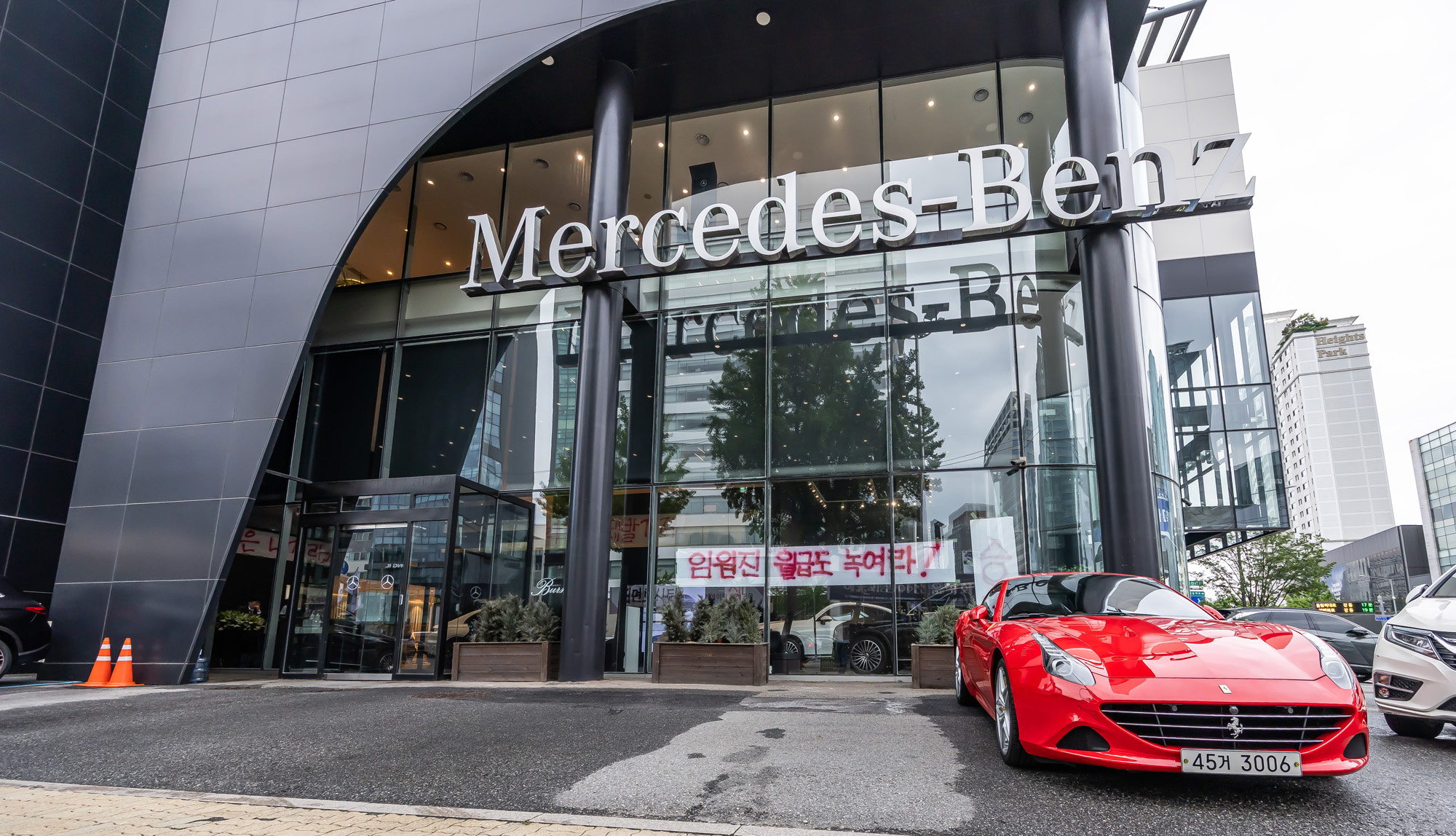 경제;산업;자동차;외제차;수입차;벤츠;메르세데스벤츠;BENZ;벤츠계기판블랙아웃;벤츠차량계기판;메르세데스벤츠매장