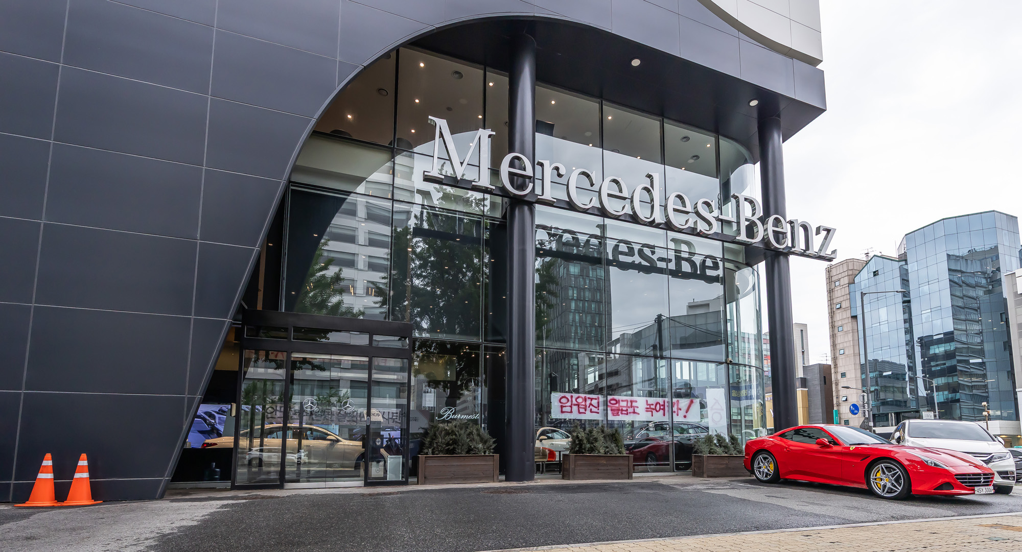 경제;산업;자동차;외제차;수입차;벤츠;메르세데스벤츠;BENZ;벤츠계기판블랙아웃;벤츠차량계기판;메르세데스벤츠매장