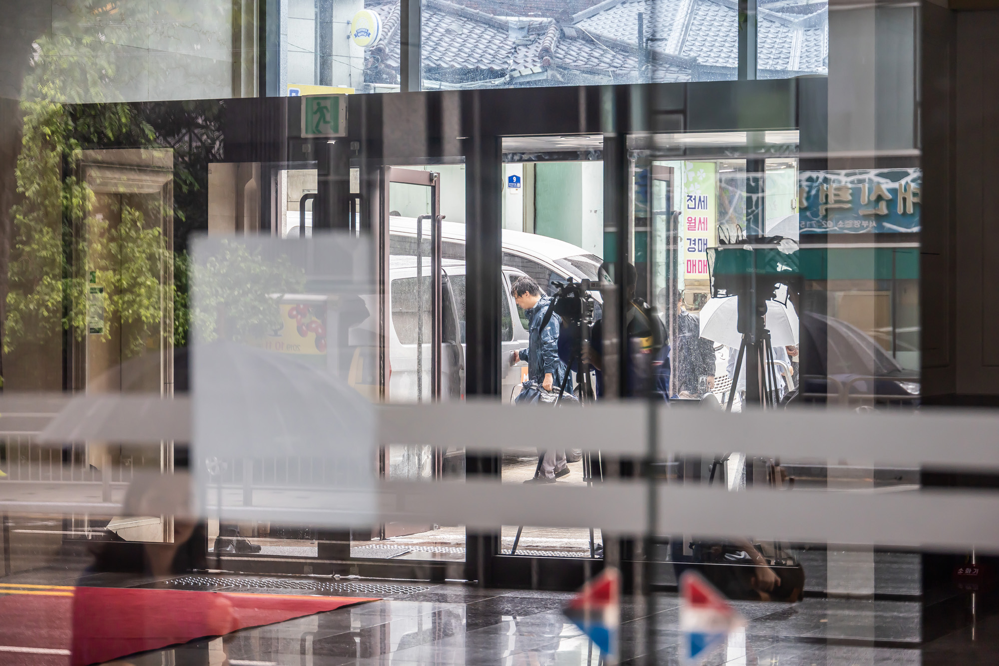 사회;사건사고;건진법사청탁의혹;김건희특검;통일교;김건희특검통일교압수수색;통일교용산본부;통일교서울본부;세계평화통일가정연합 한국본부