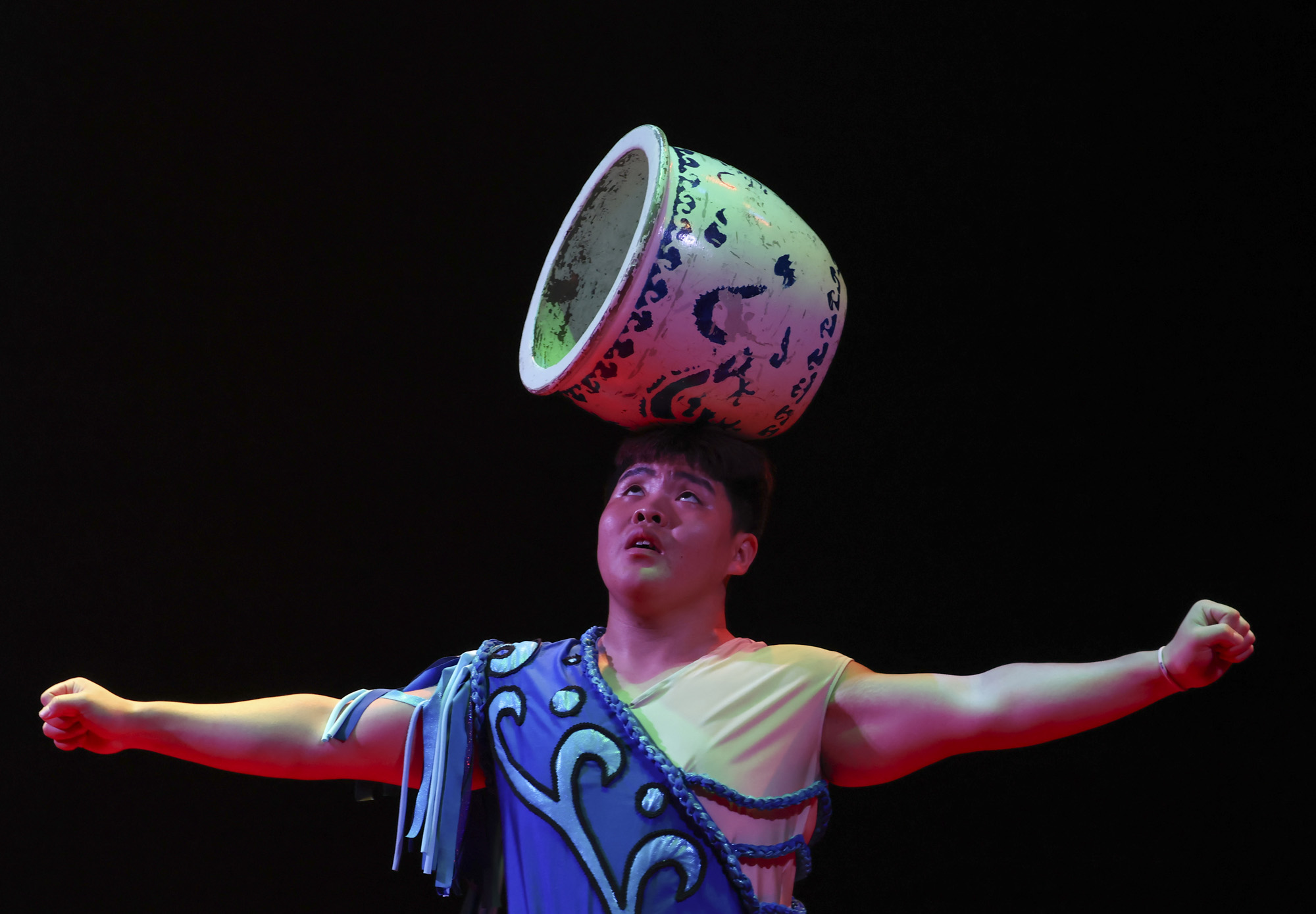 동춘서커스;서커스;광대;무대;공연