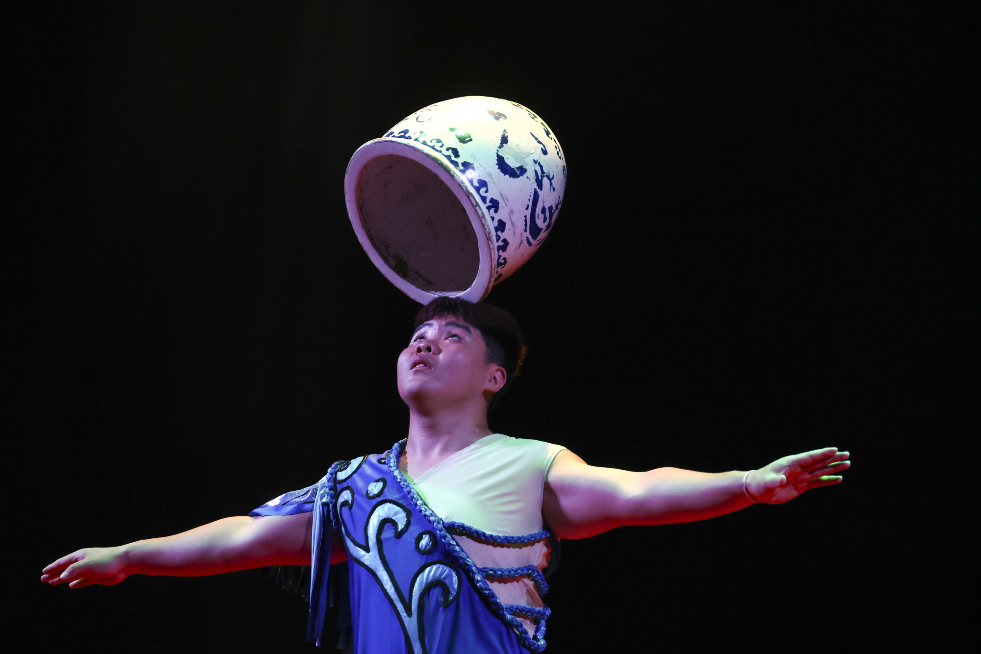 동춘서커스;서커스;광대;무대;공연