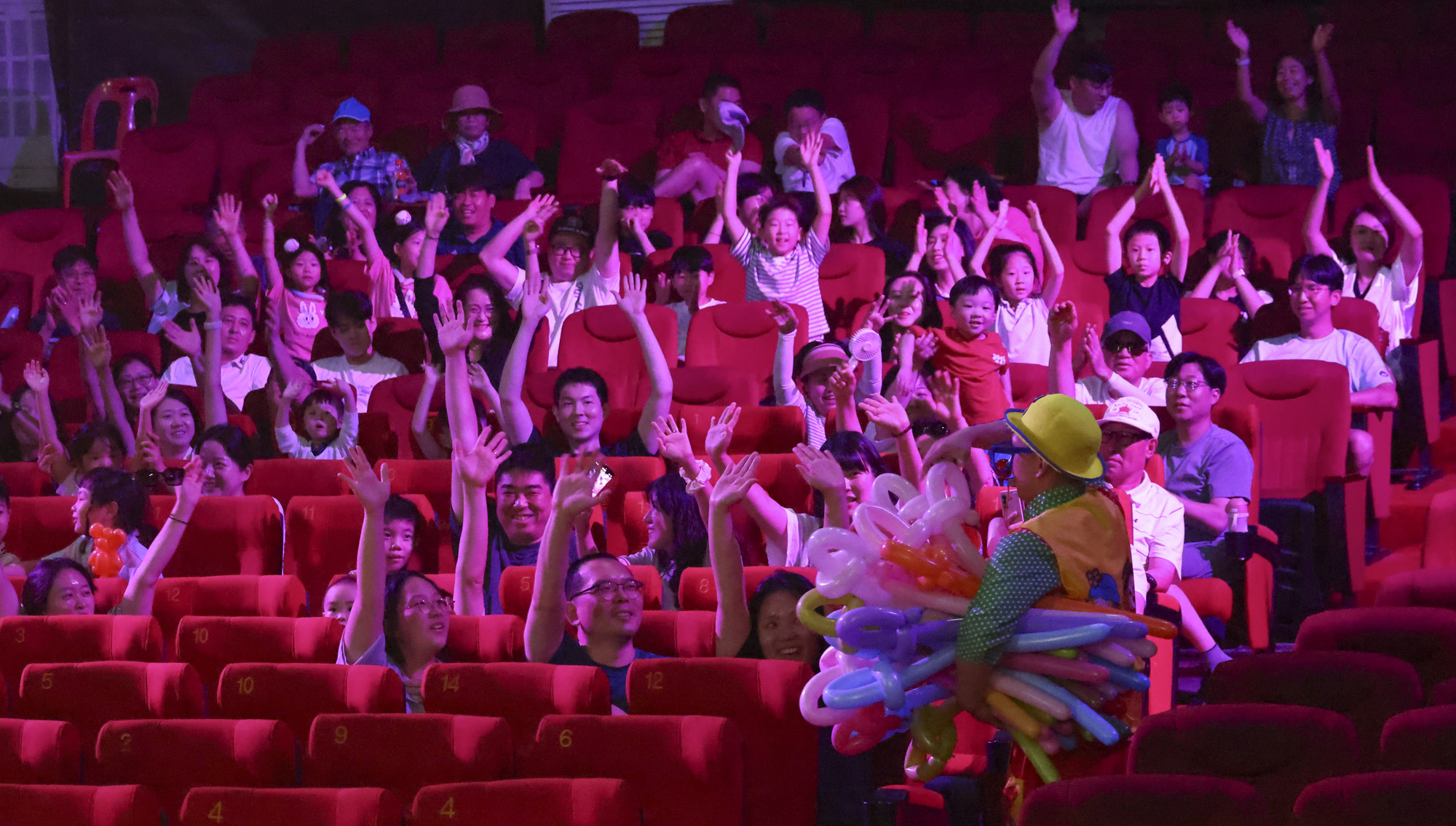 동춘서커스;서커스;광대;무대;공연