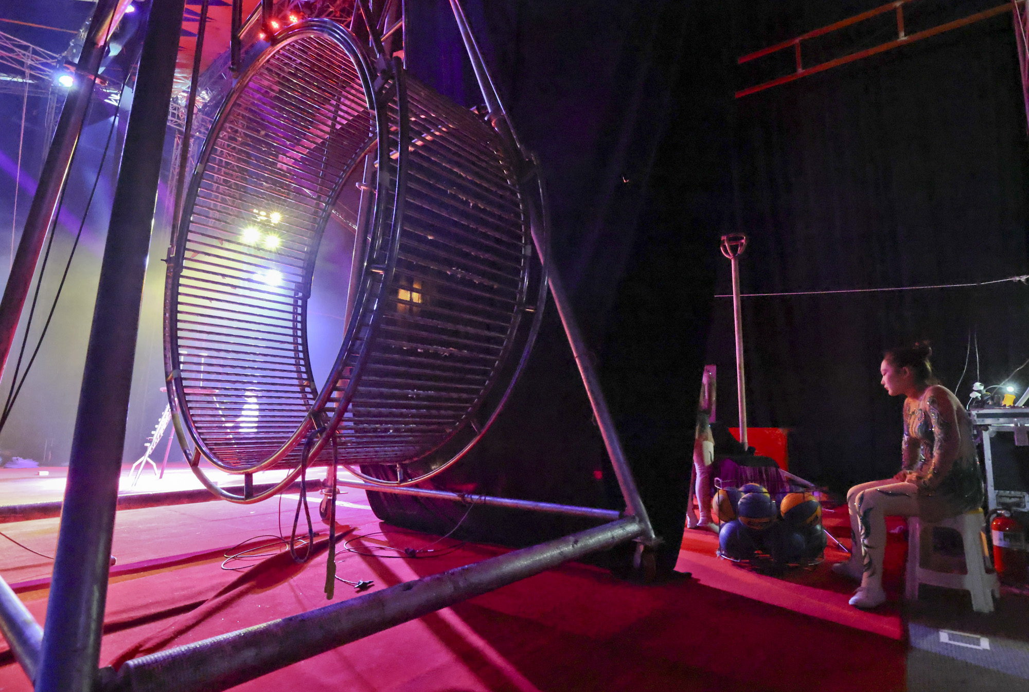 동춘서커스;서커스;광대;무대;공연