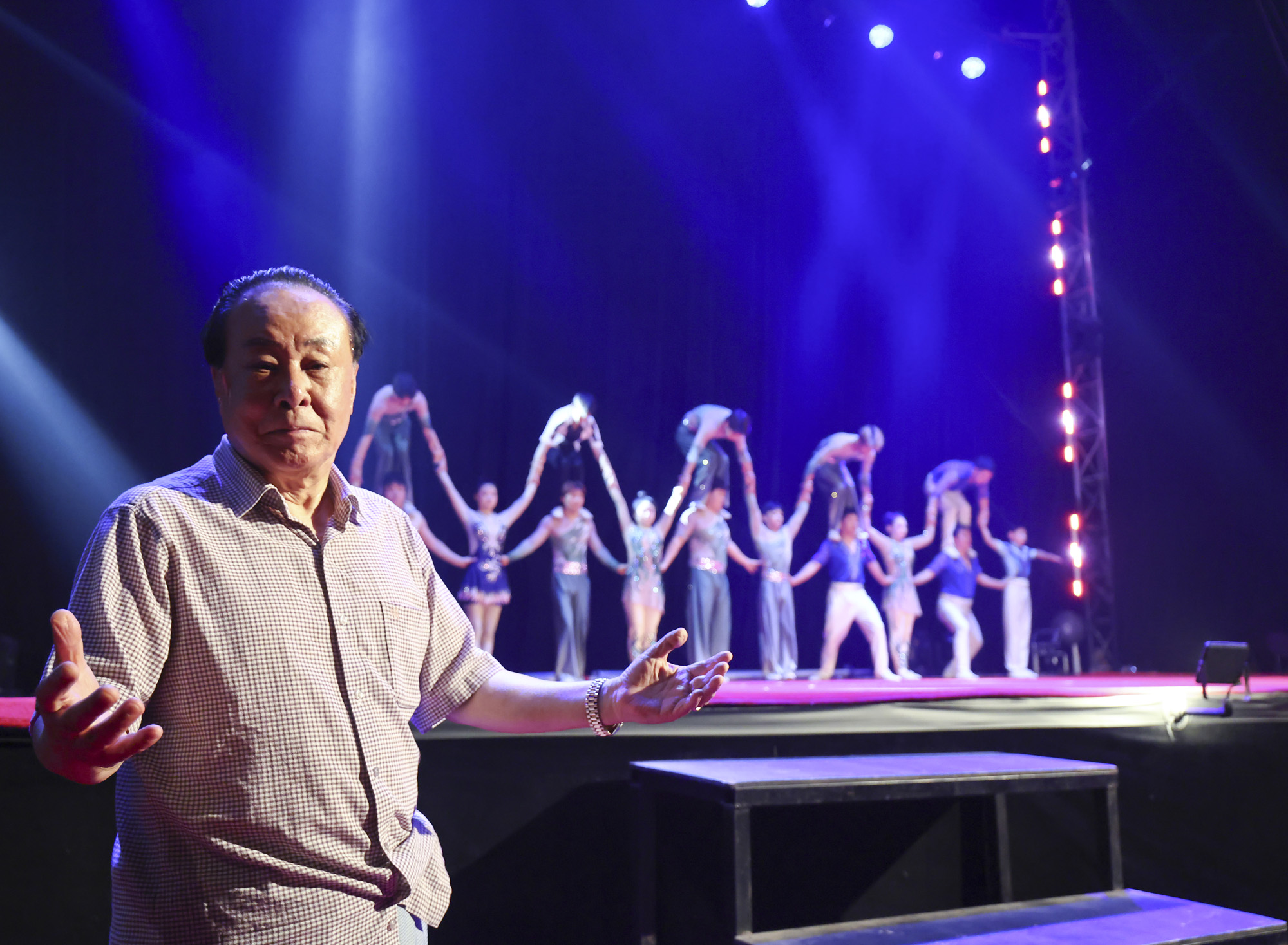 동춘서커스;서커스;광대;무대;공연