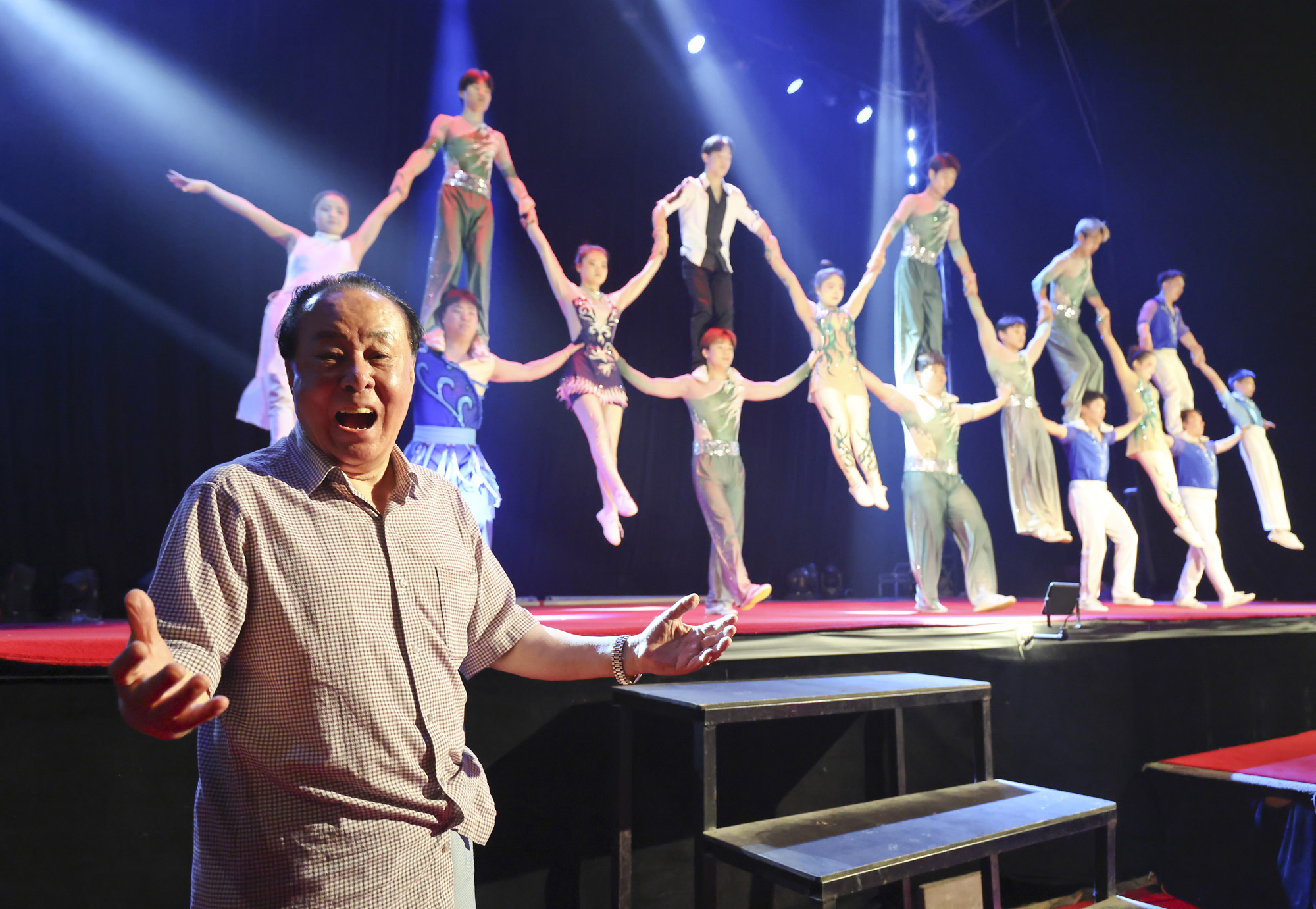 동춘서커스;서커스;광대;무대;공연