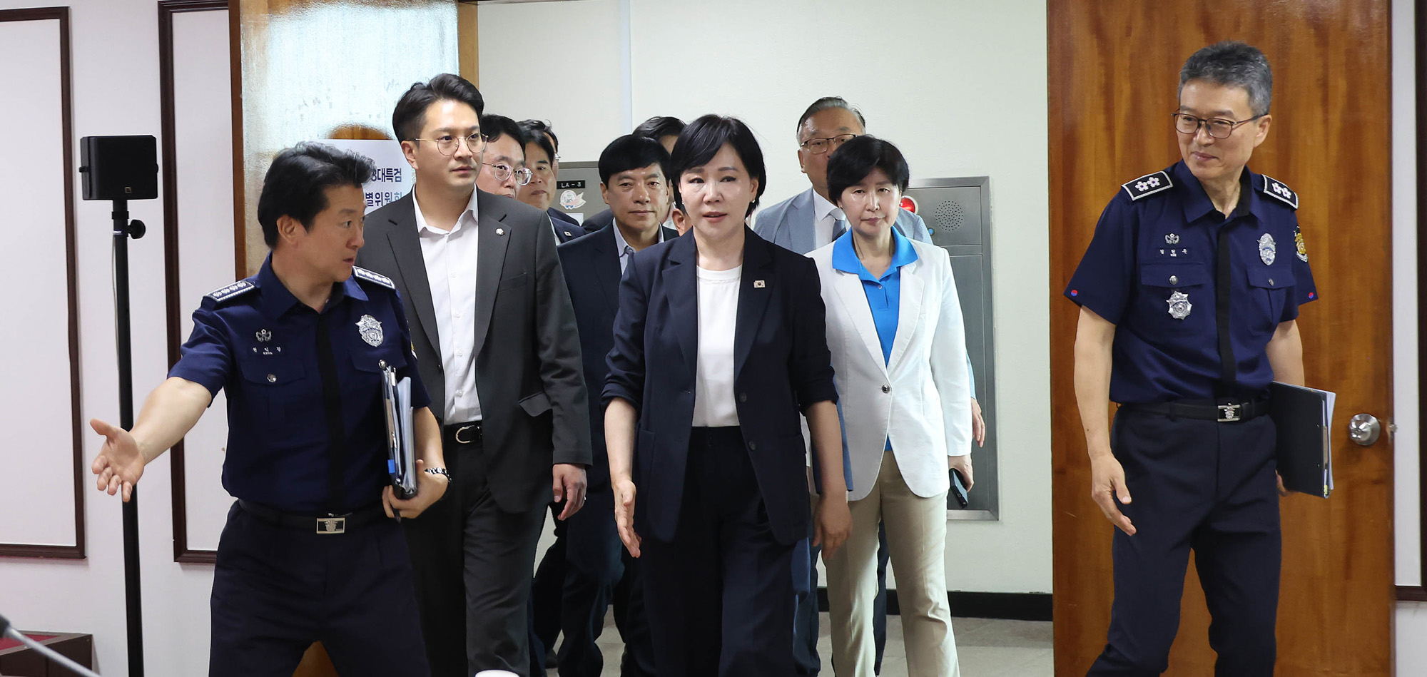 정치;국회;서울구치소;더불어민주당 3대특검종합대응특별위원회;전현희