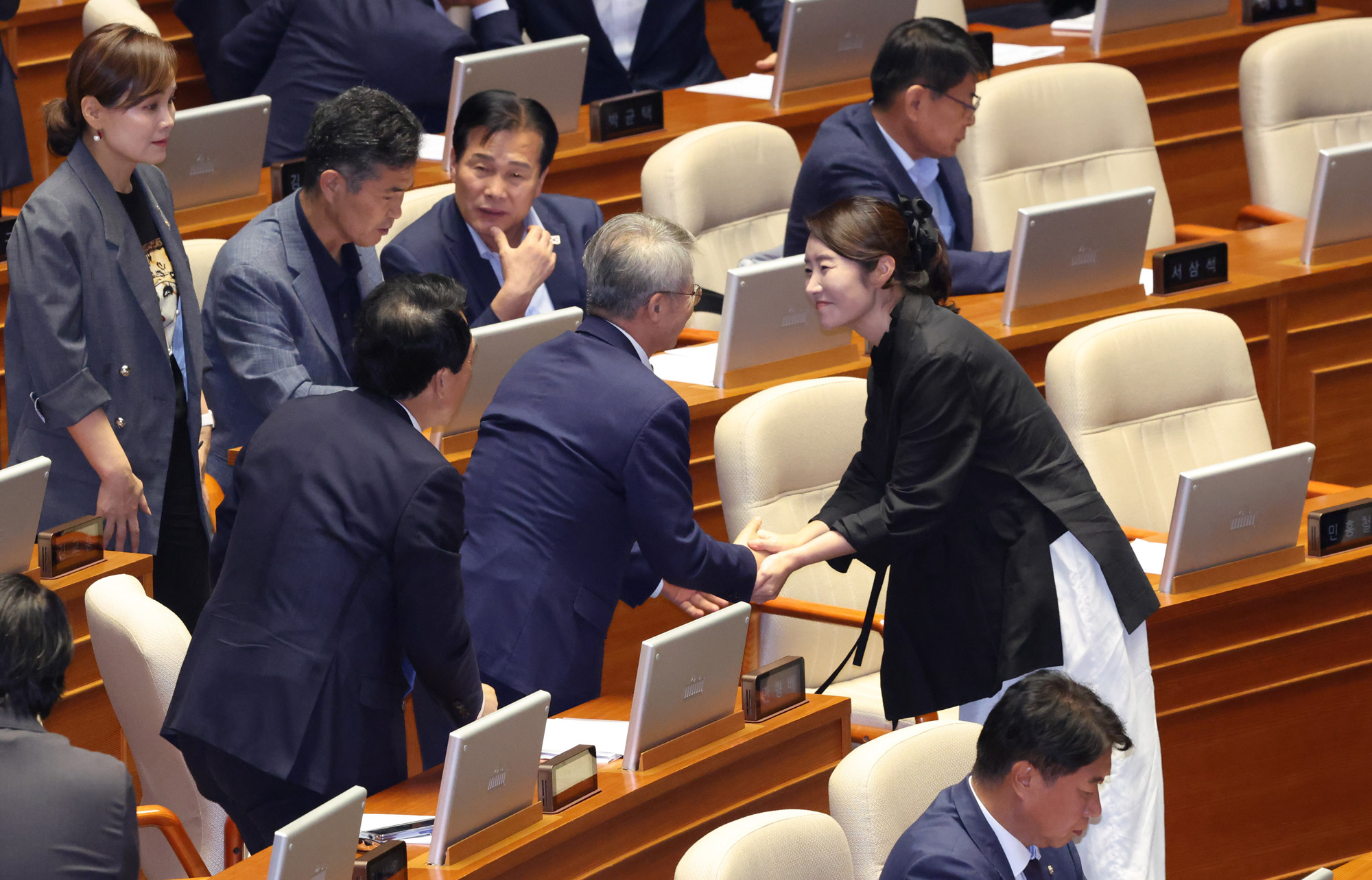 정치;국회;본회의;필리버스터종료;강선우