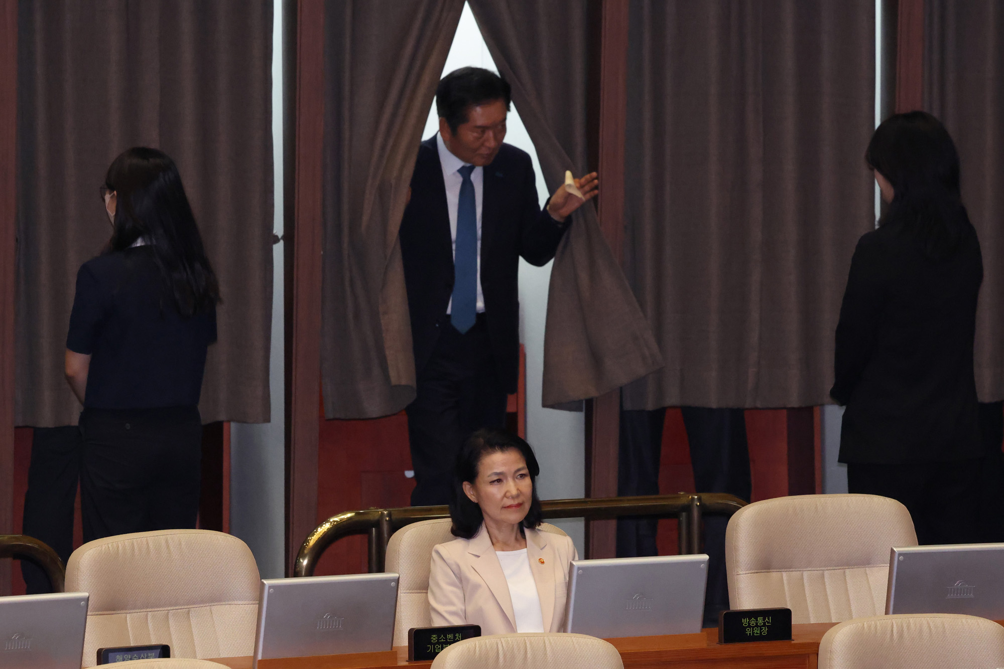 정치;국회;본회의;필리버스터종료;이진숙