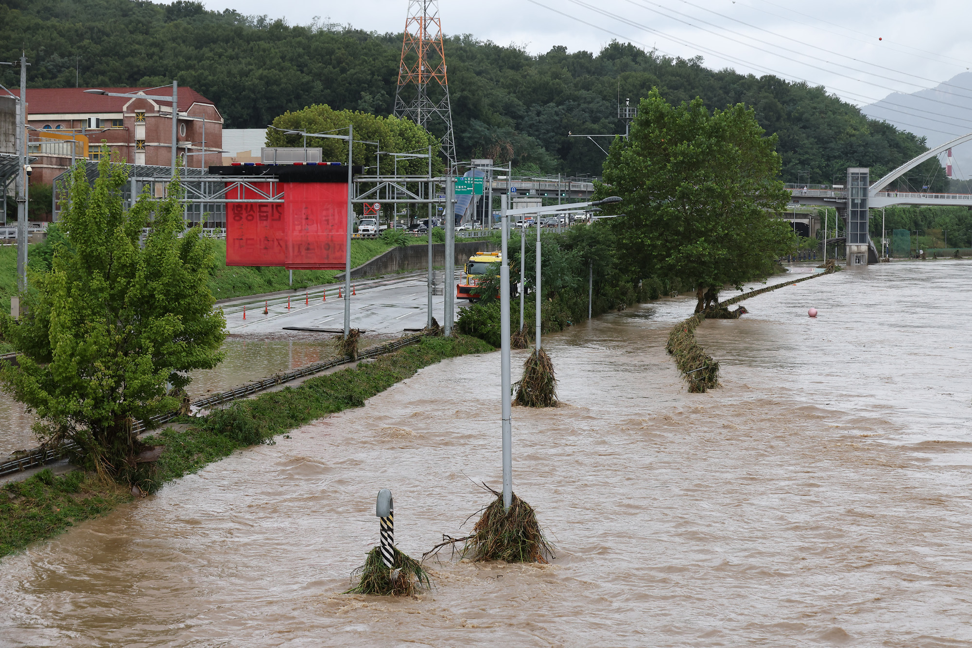 동부간선도로 폭우 도로통제