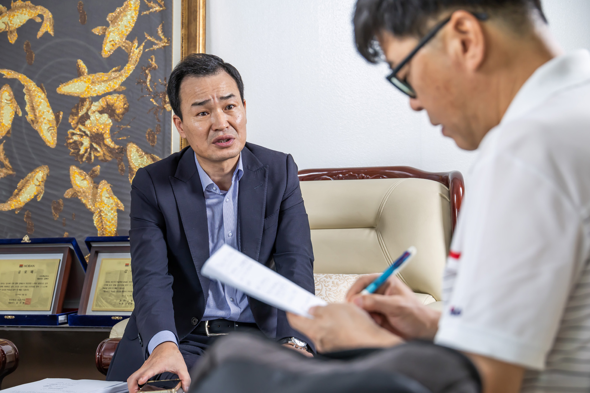 경제;기업;하청;협력업체;LX하우시스;유리제조업;현글라스;건축자재;lg하우시스협력사;창호생산업체;김현수대표