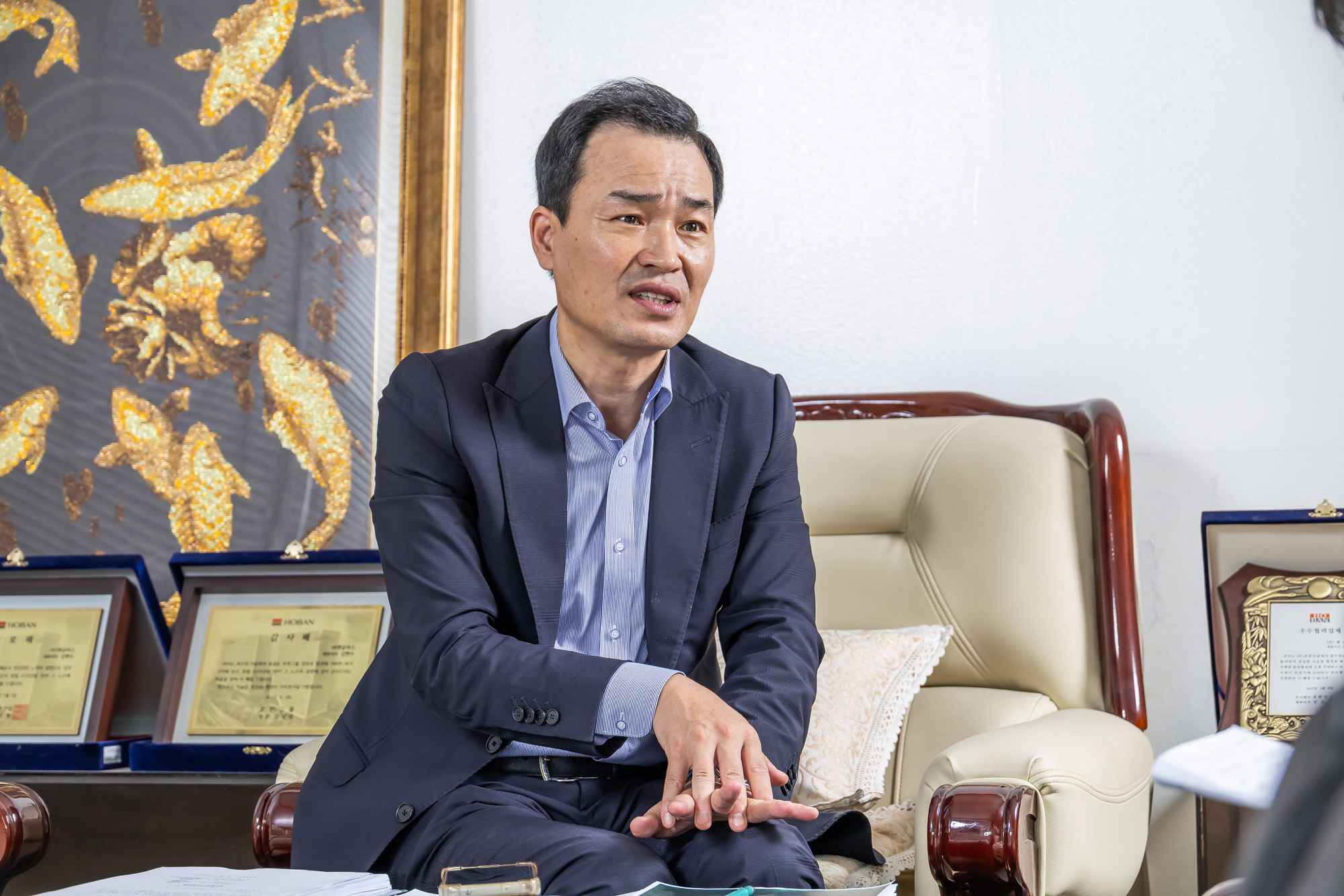 경제;기업;하청;협력업체;LX하우시스;유리제조업;현글라스;건축자재;lg하우시스협력사;창호생산업체;김현수대표