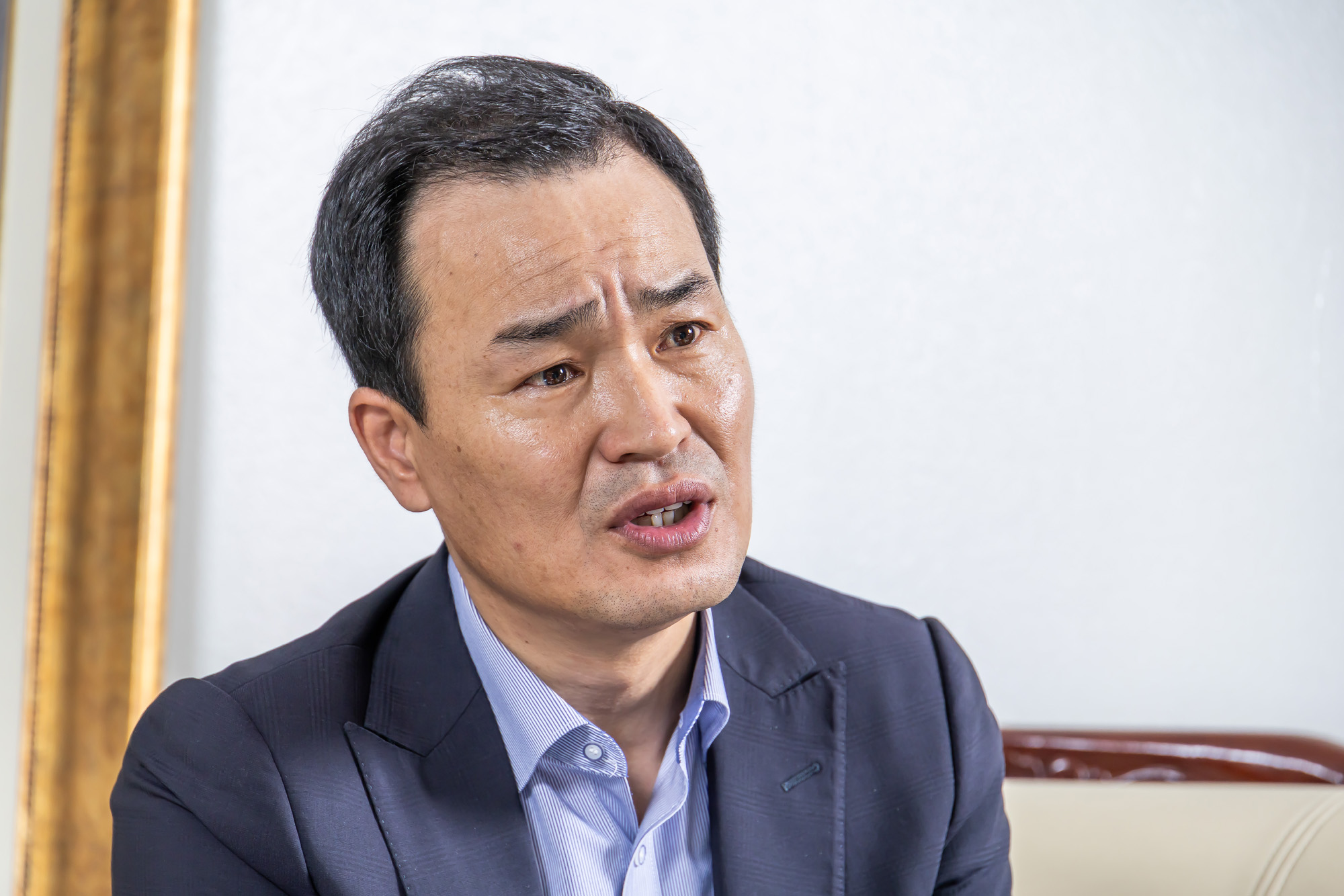 경제;기업;하청;협력업체;LX하우시스;유리제조업;현글라스;건축자재;lg하우시스협력사;창호생산업체;김현수대표