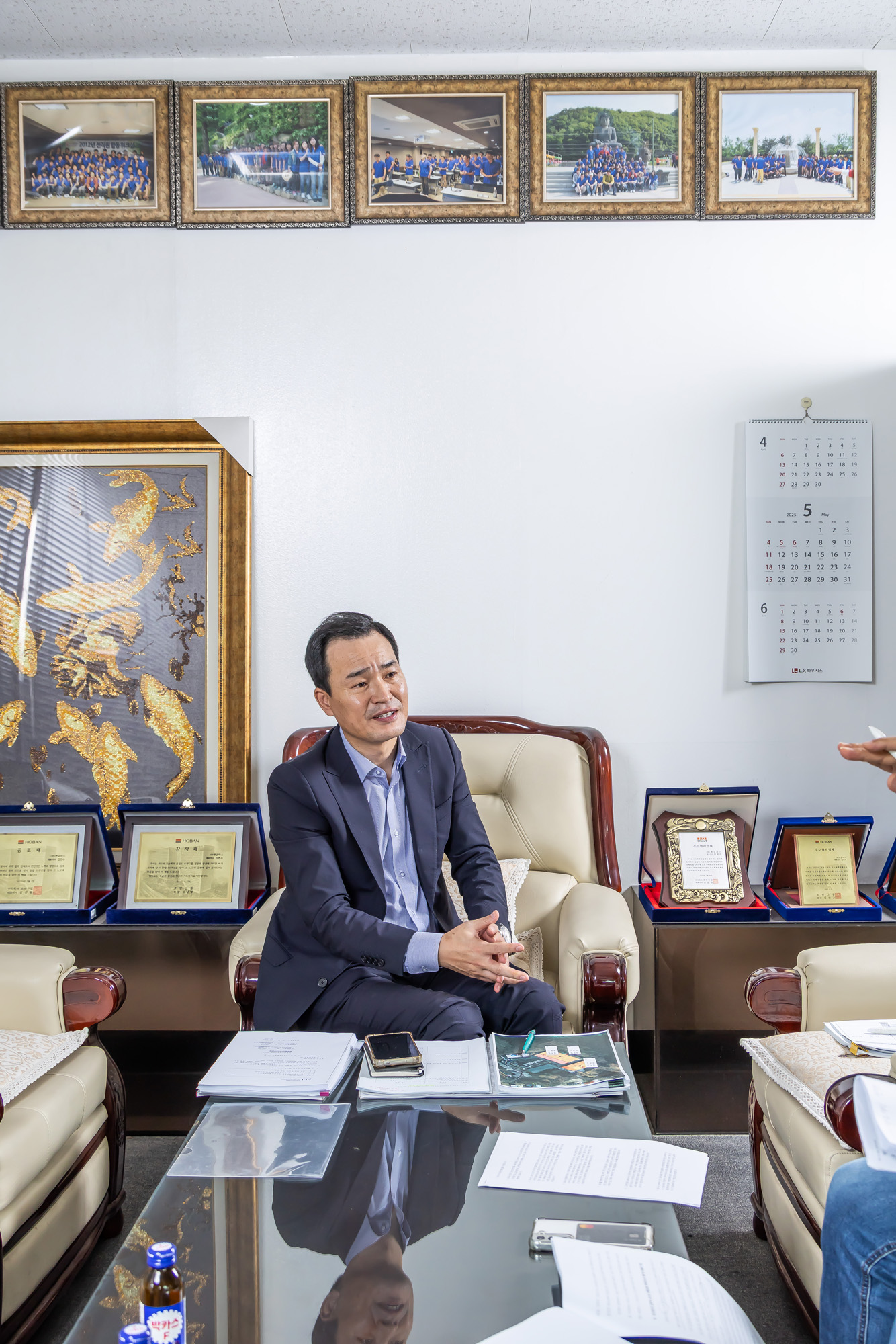 경제;기업;하청;협력업체;LX하우시스;유리제조업;현글라스;건축자재;lg하우시스협력사;창호생산업체;김현수대표