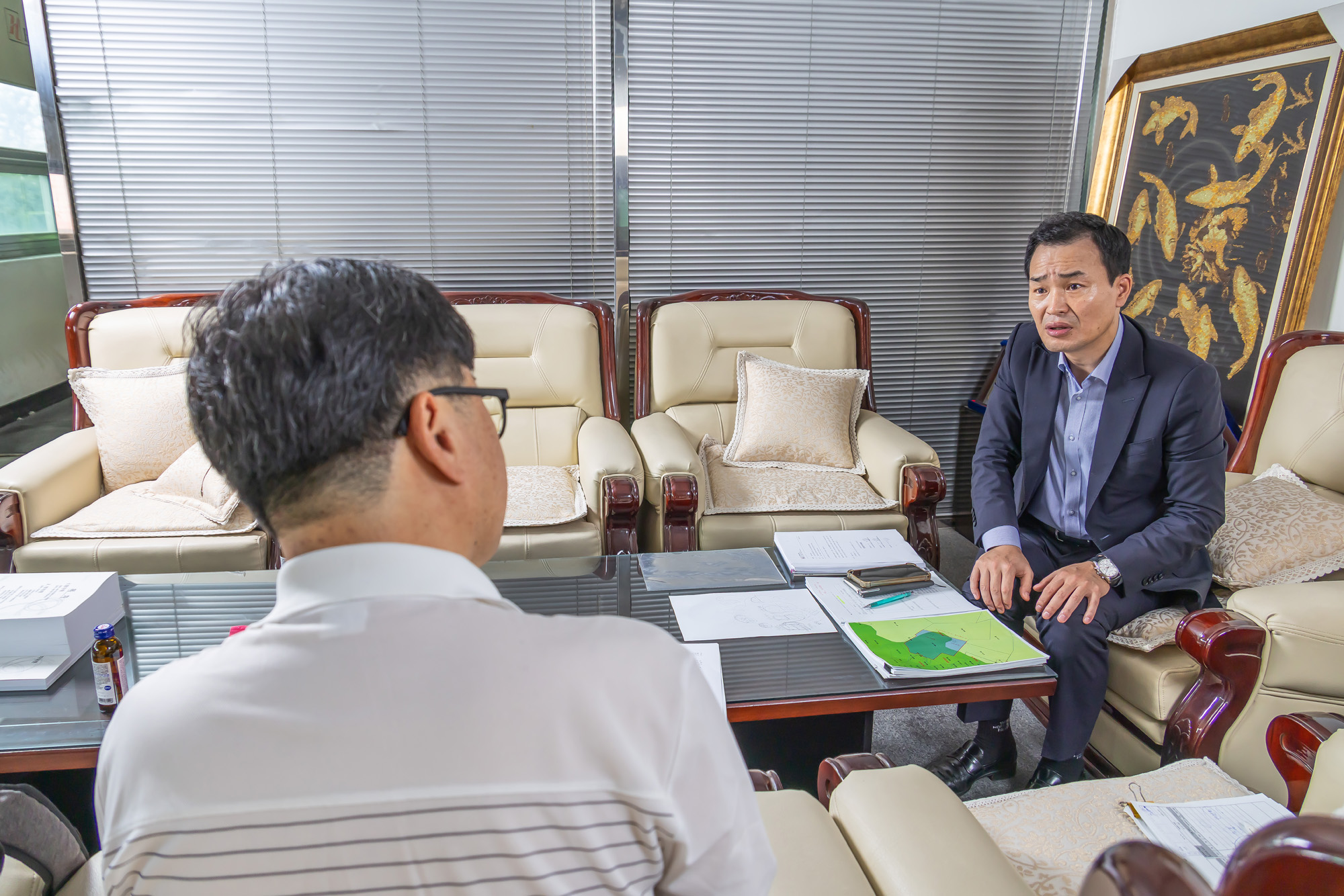 경제;기업;하청;협력업체;LX하우시스;유리제조업;현글라스;건축자재;lg하우시스협력사;창호생산업체;김현수대표